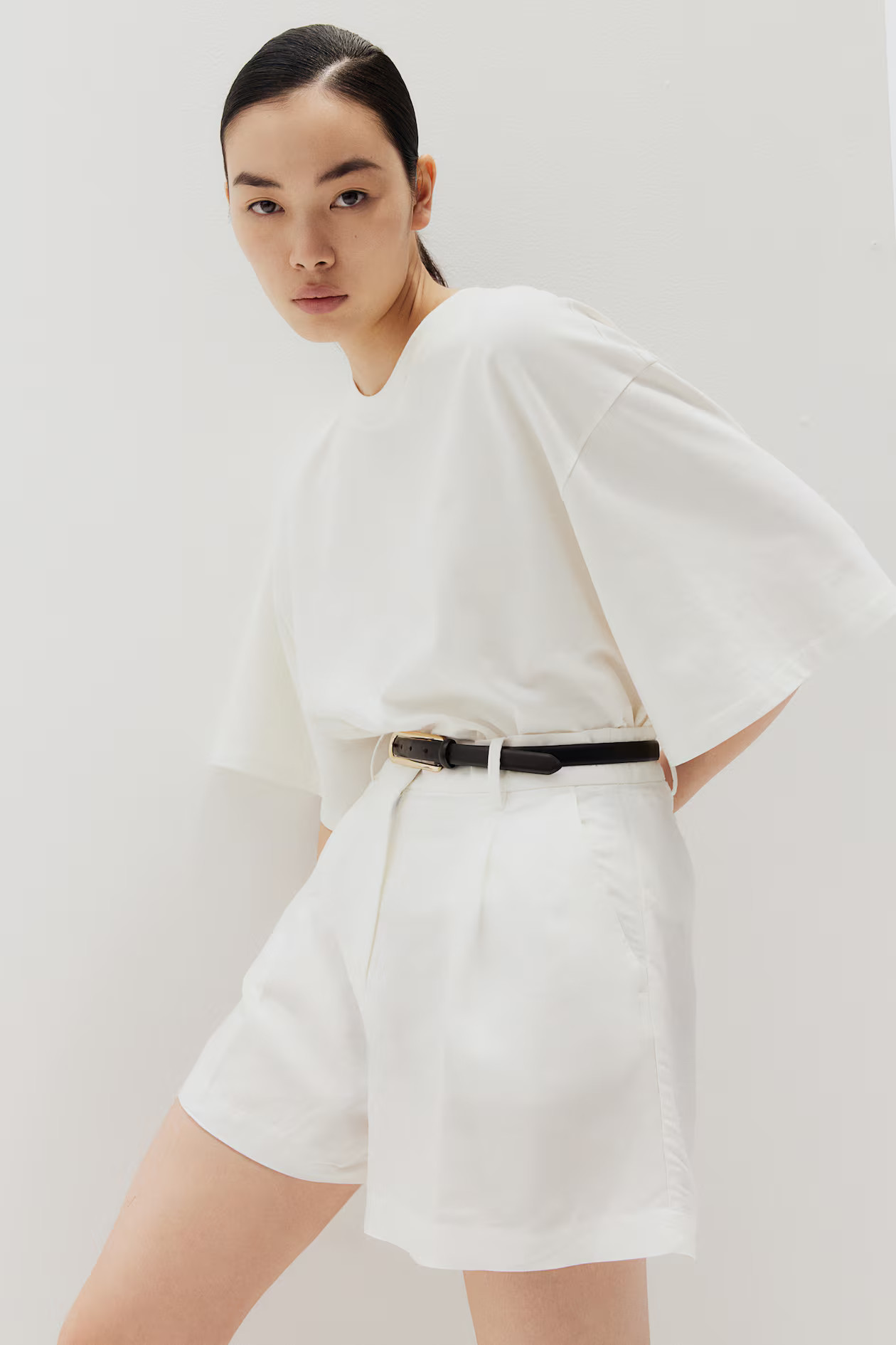 Linen-Blend Shorts - White - Ladies | H&M US | H&M (US + CA)