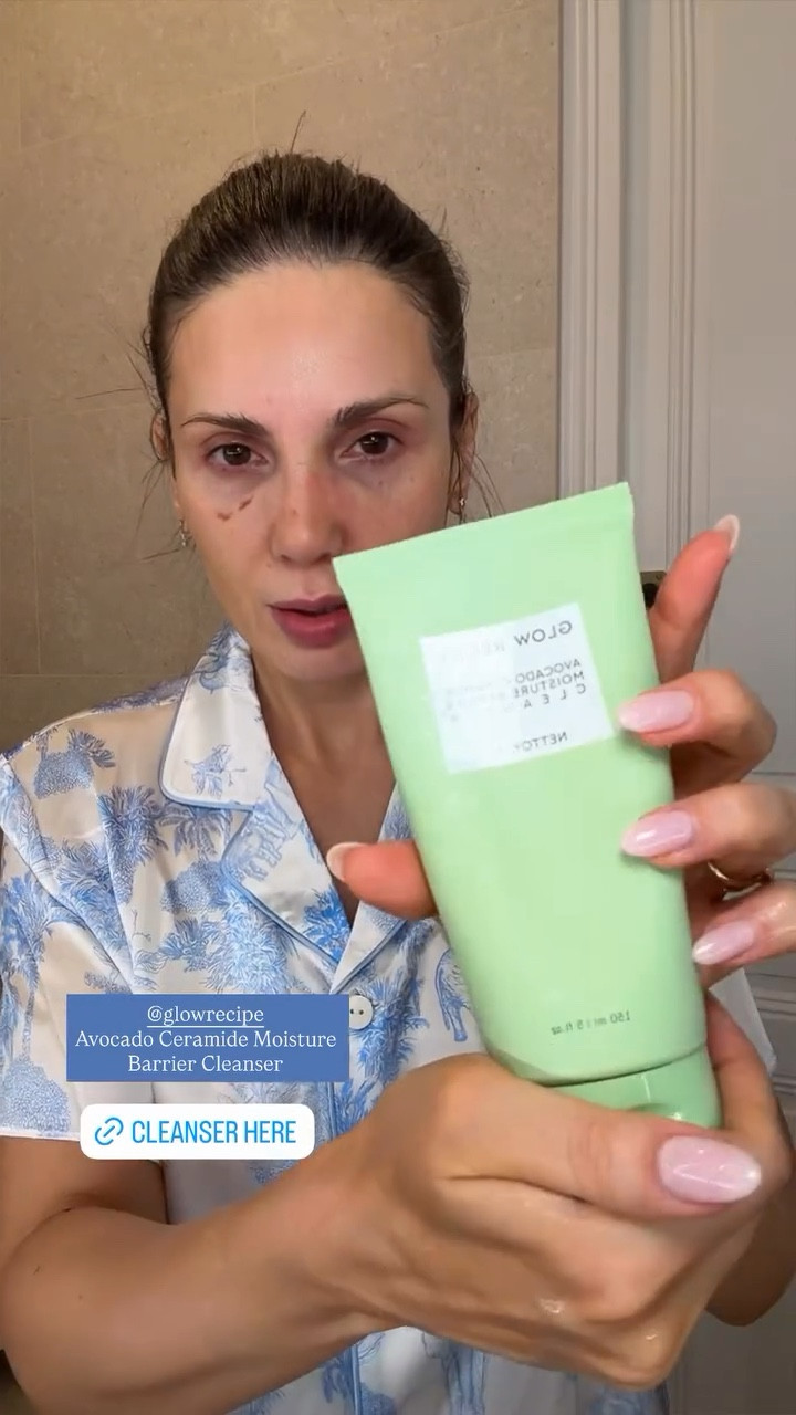@glowrecipe 
Avocado Ceramide Moisture Barrier Cleanser
