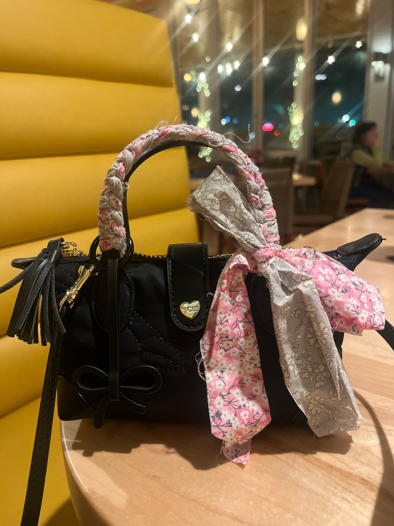 my absolute favorite purse for this holiday season!! 

#LTKSeasonal #LTKHoliday #LTKGiftGuide