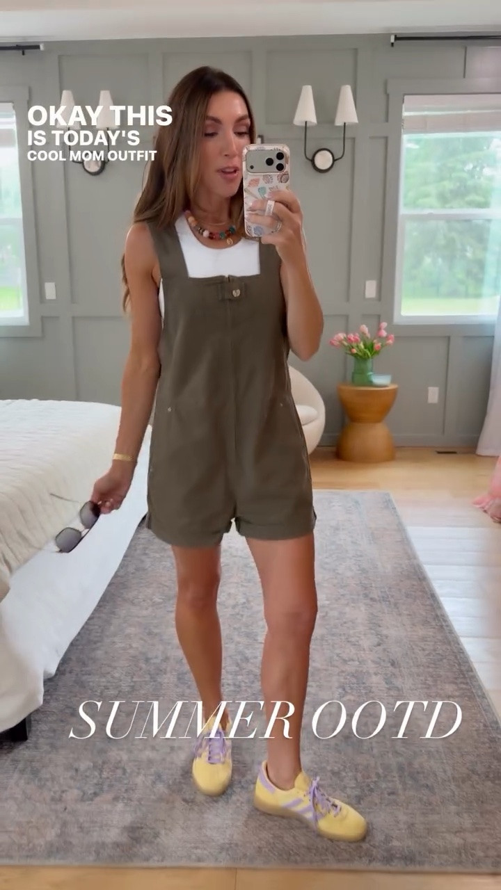 Cool mom outfit! Going to be a summer staple for sure! ✨

#casualmom #summeroutfit

#LTKmomlife #LTKgrwm #LTKootd