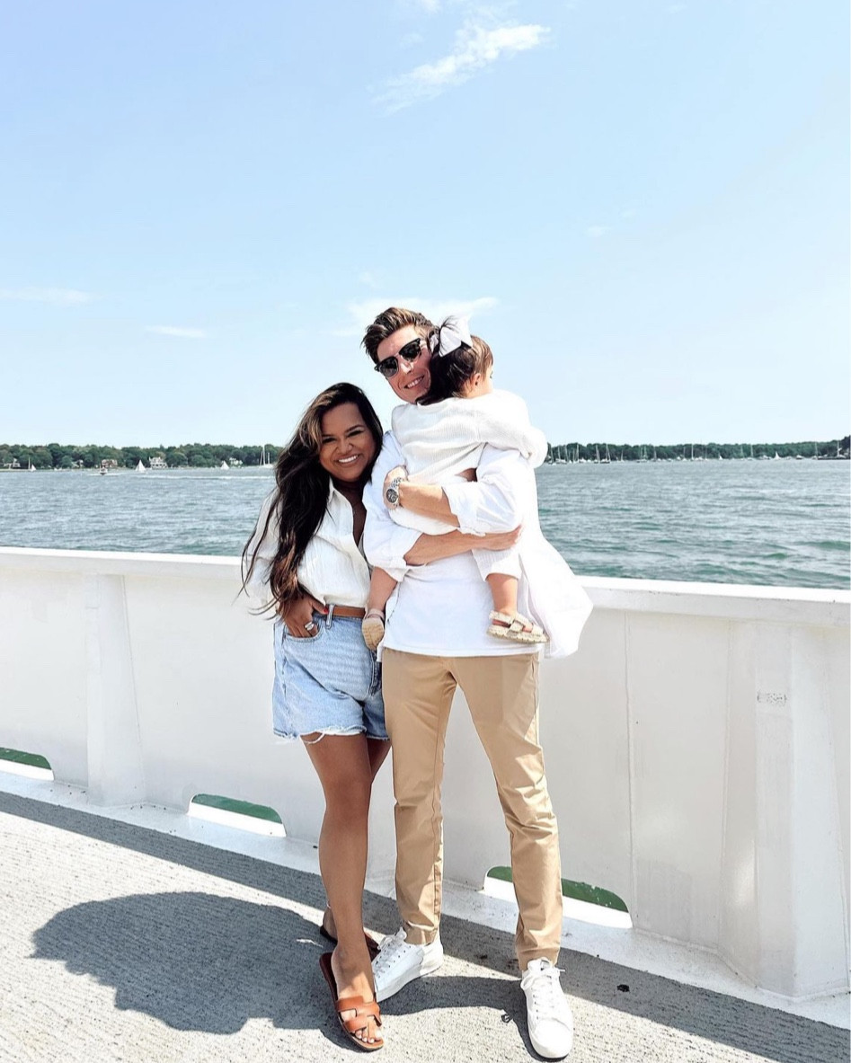 A pockets of peace moment 💙

#LTKSeasonal #LTKmens #LTKstyletip