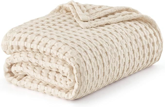 Bedsure Cooling Cotton Waffle King Size Blanket - Lightweight Breathable Blanket of Rayon Derived... | Amazon (US)