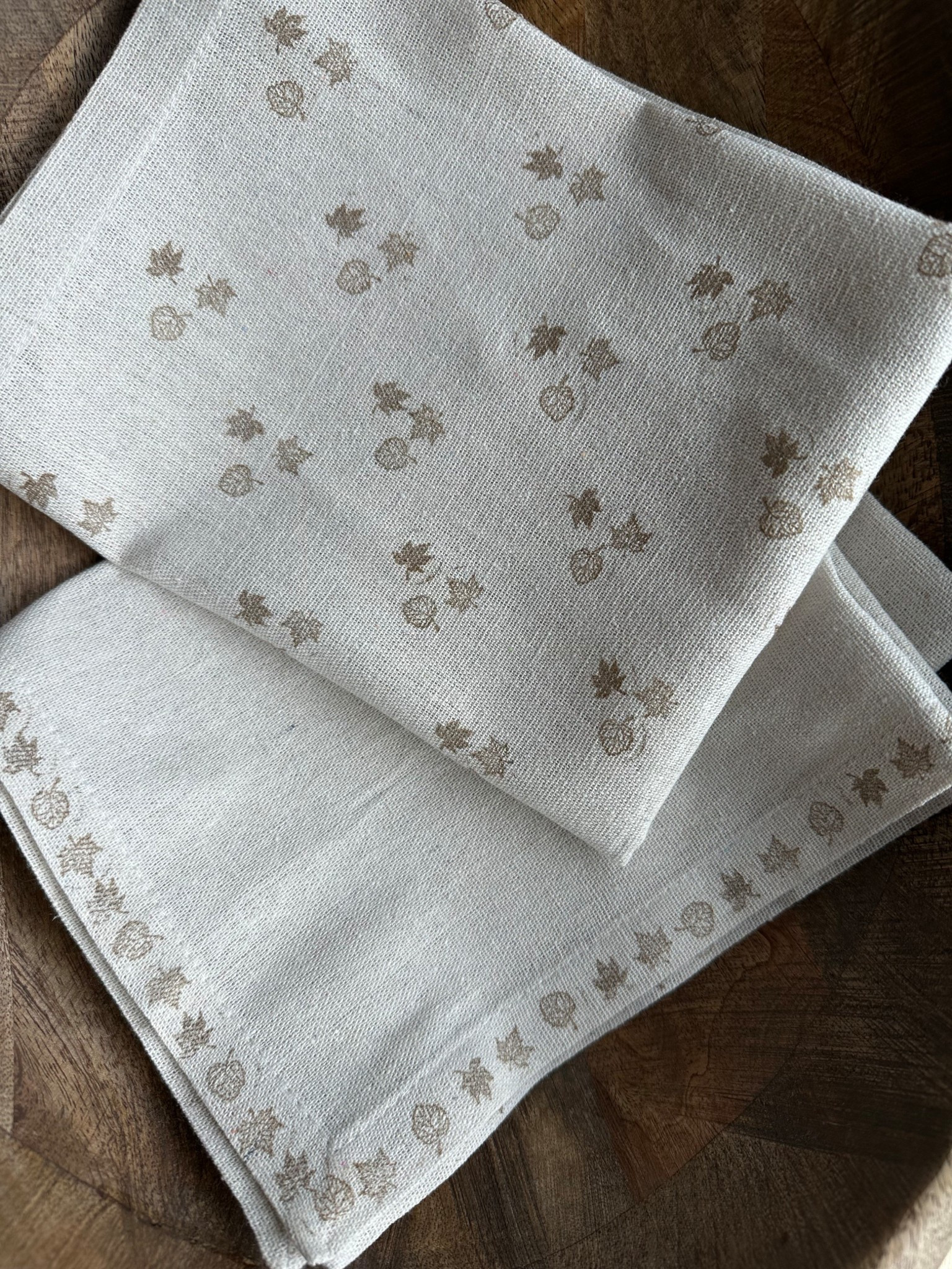DIY Linen Fall Printed Kitchen Towels 🍂 

#LTKHome #LTKSeasonal