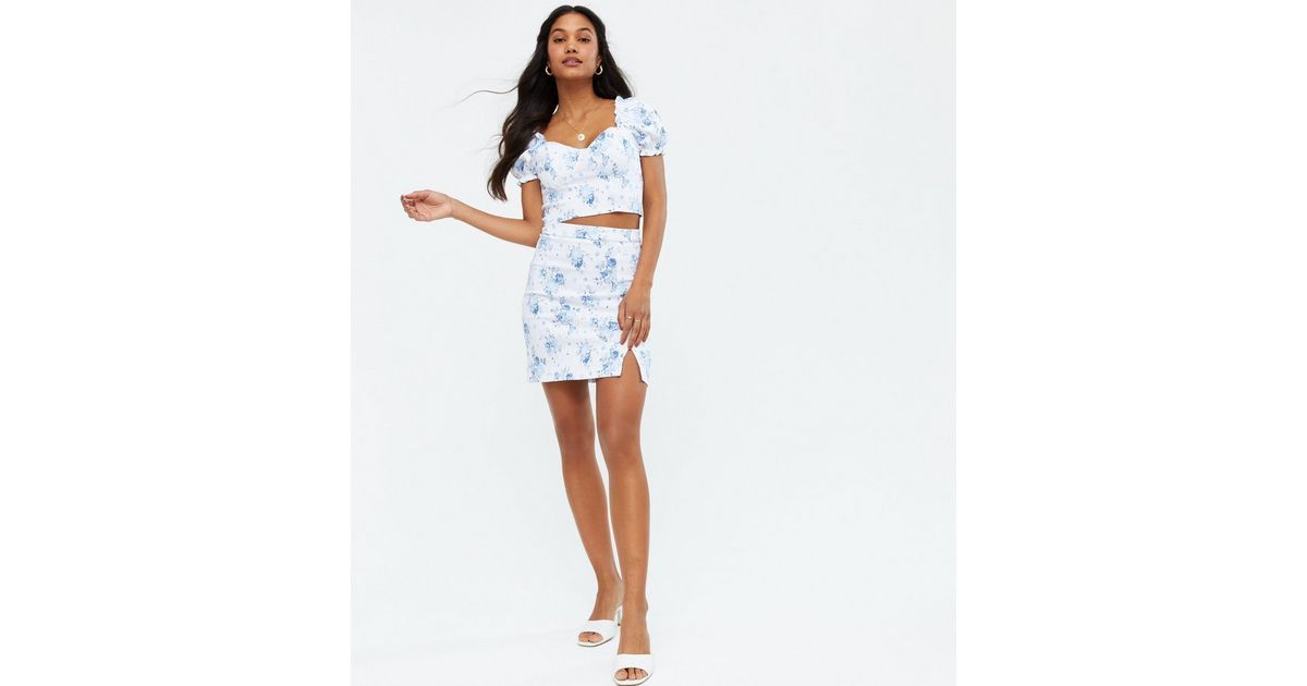 White Floral Side Split Mini Skirt 
						
						Add to Saved Items
						Remove from Saved Items | New Look (UK)