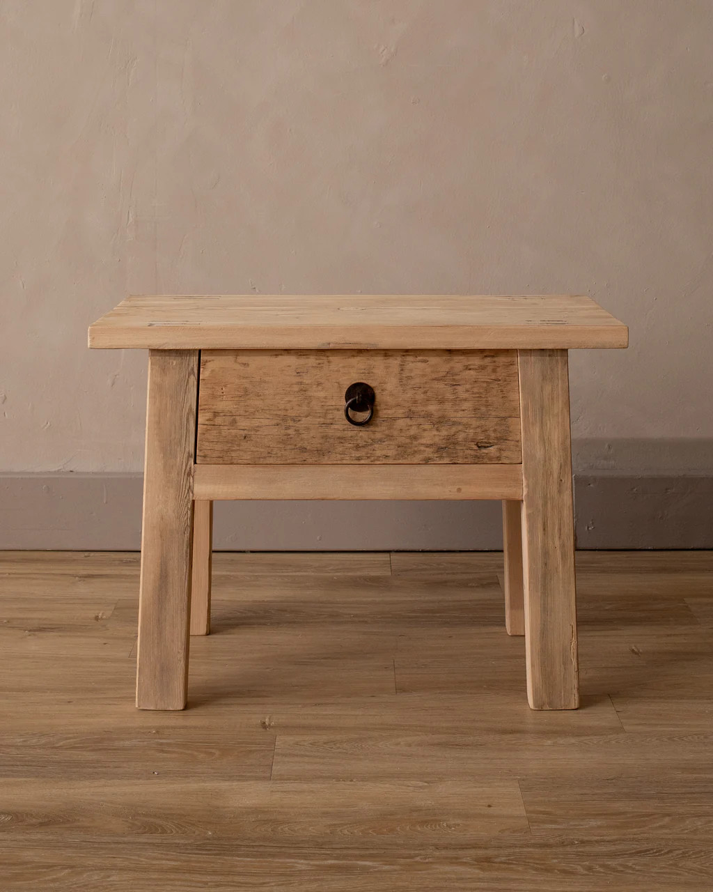 Tiburon Side Table | The Vintage Rug Shop