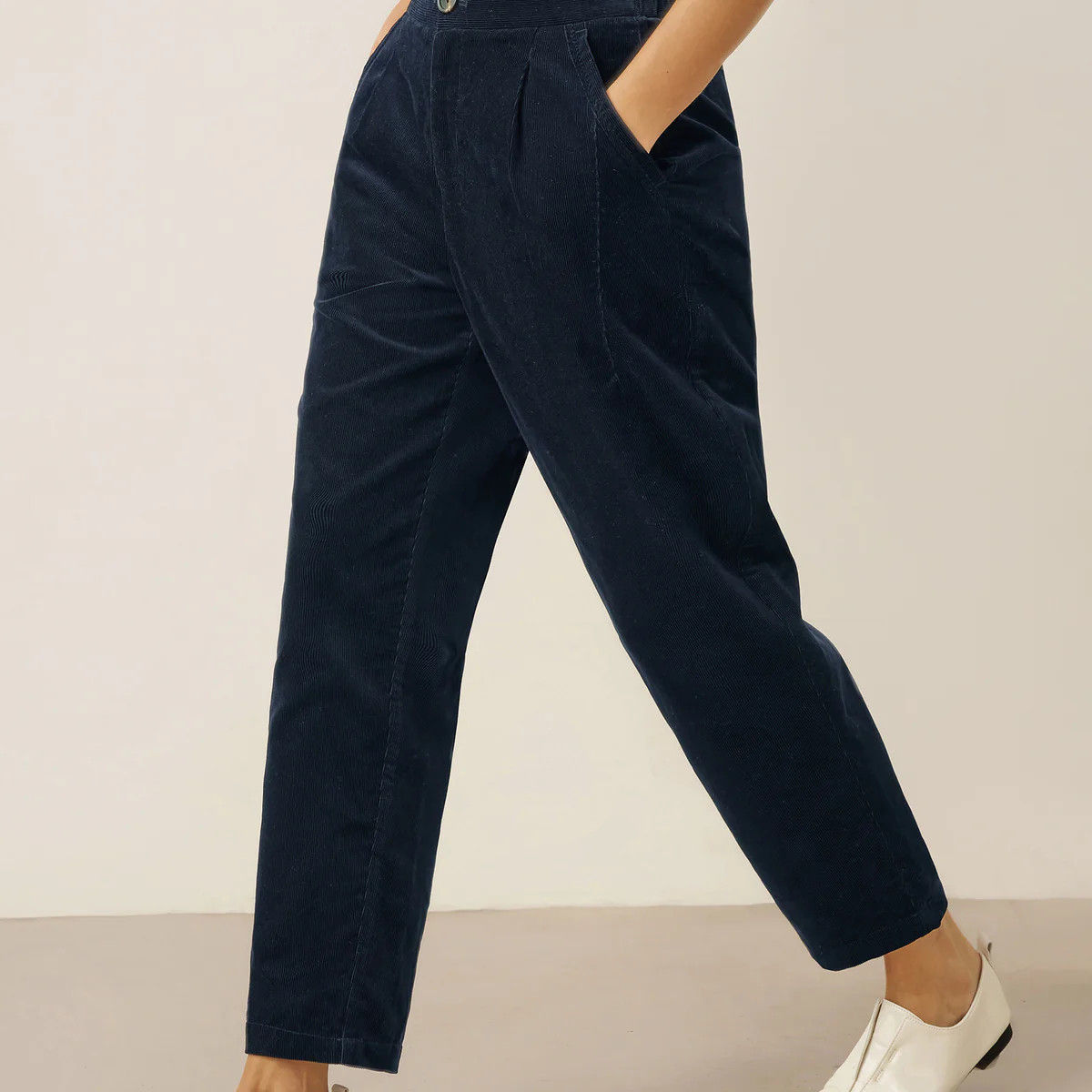 Cotton Elastic Waist Tapered Pants NIKKI | LINTICO