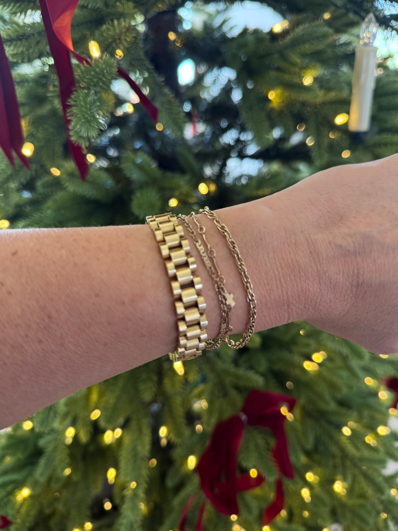 Up to 30% off our favorite jewelry plus a free gift with orders over $130! @analuisa #AnaLuisa #AnaLuissaAmbassador #BestDeal

#LTKFindsUnder100 #LTKSaleAlert #LTKFindsUnder50