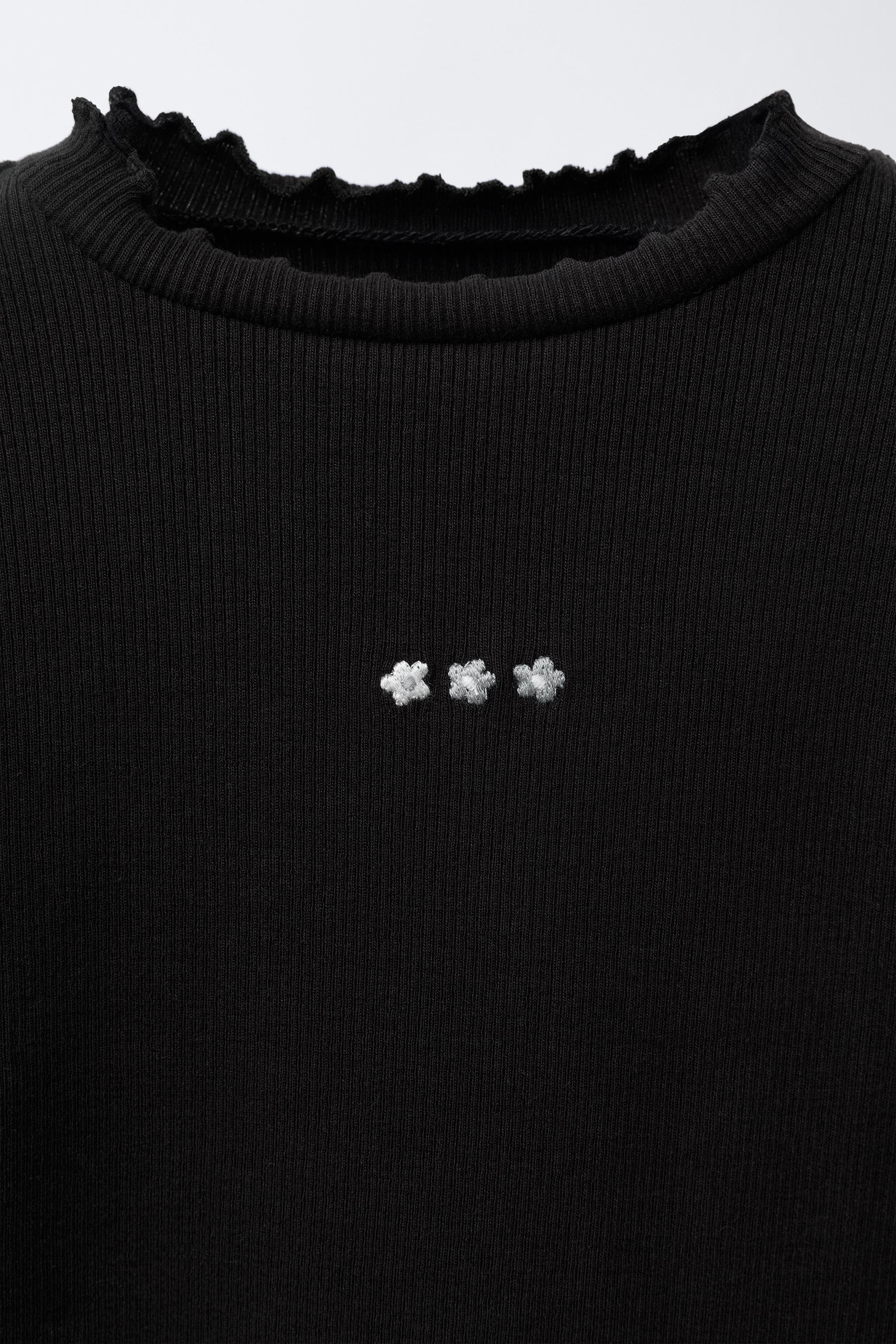 RIBBED TOP WITH EMBROIDERED DETAIL | Zara US