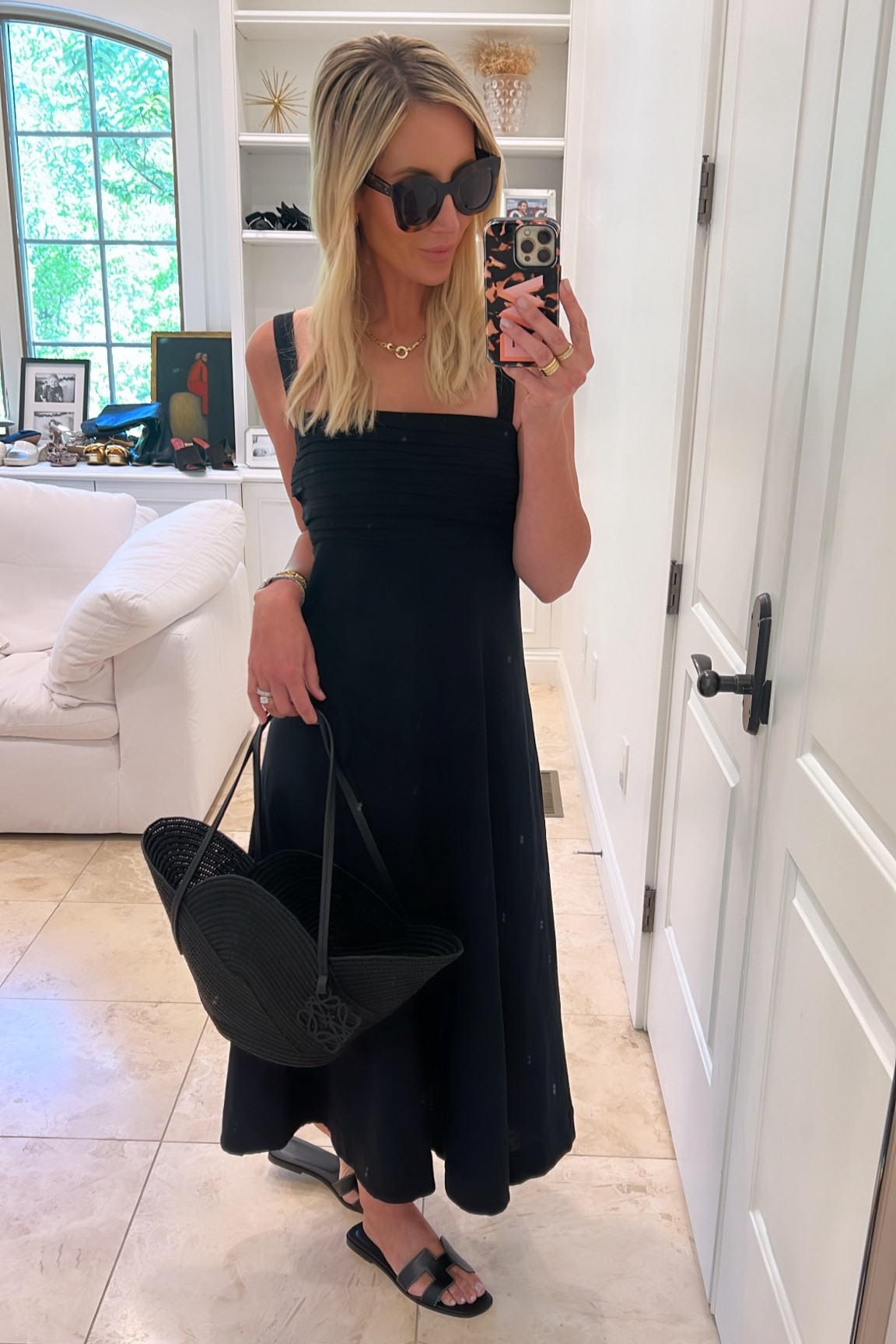 Absolutely in love with this dress. I have it in the blue and white too! 

#LTKStyleTip