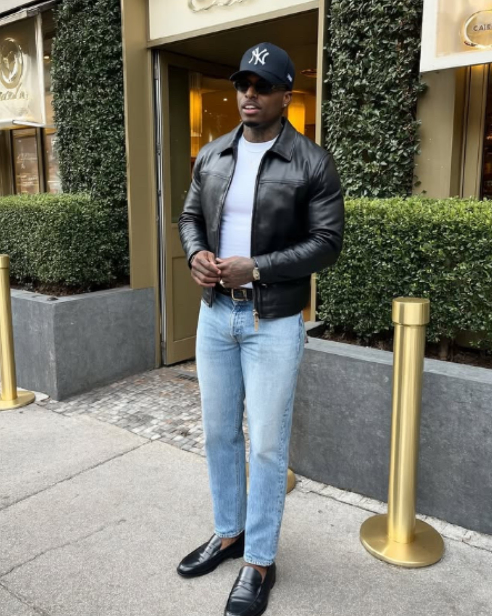 #FashionInspo  
#StreetStyle  
#OOTDInspo  
#StyleGoals  
#TrendAlert  
#ChicVibes  
#UrbanFashion  
#WardrobeEssentials  
#StyledByMe  
#FashionAesthetic 
#LTKStyleTip

#LTKgrwm #LTKMens #LTKootd