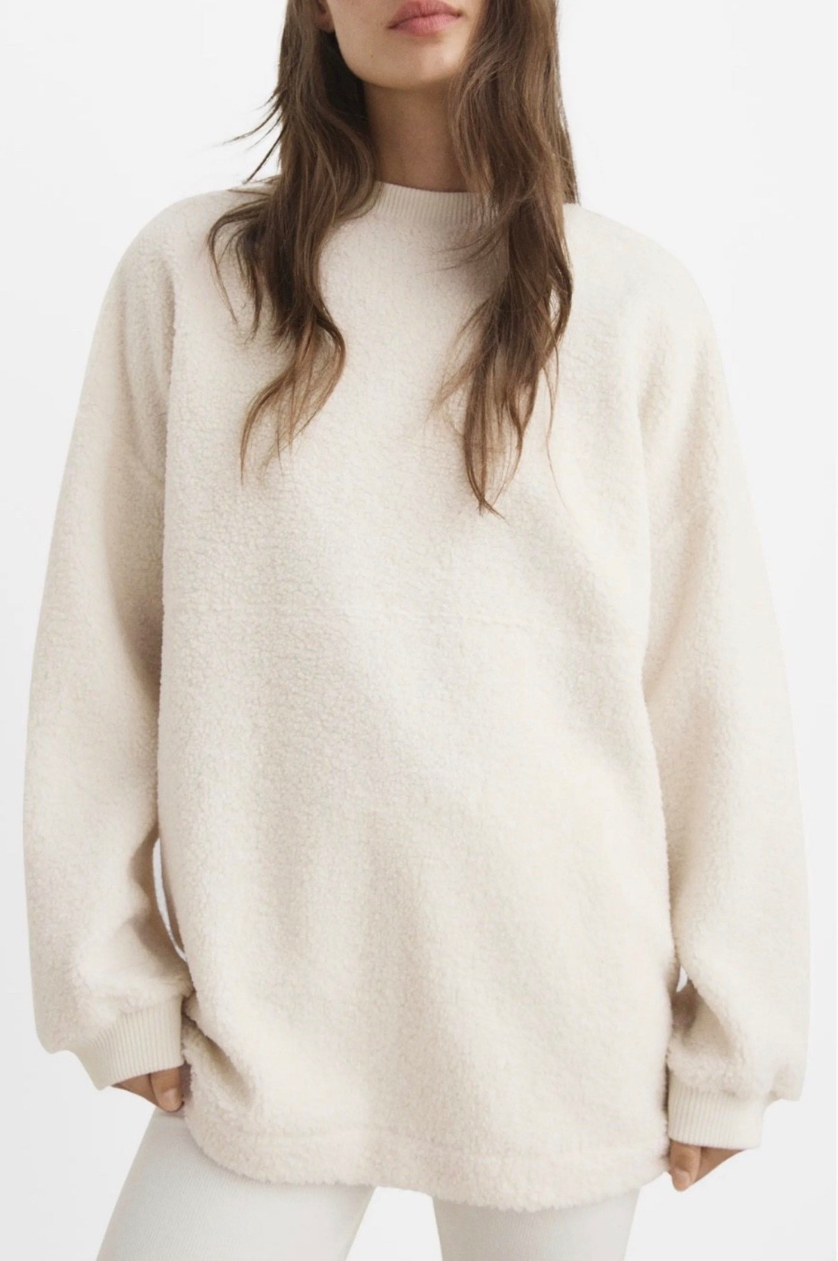 Cozy fleece pullover 
White leggings 

#LTKActive #LTKmorningroutine #LTKfitnessgoals