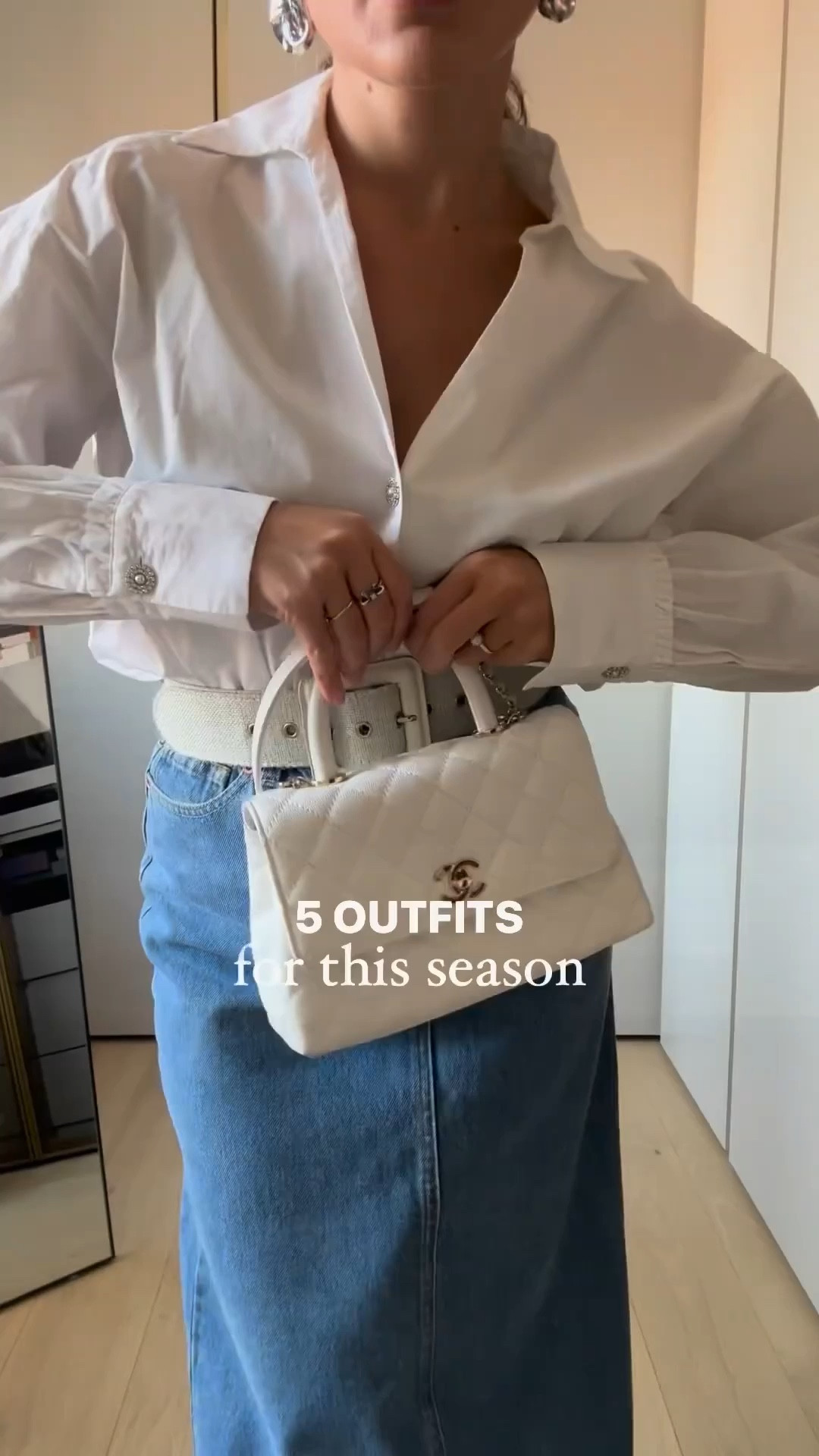 5 outfits for this autumn season 🍂

Codice sconto - MY10 

outfit inspiration, autumn outfit, Denim skirt Magda Butrym, borsa jacquemus le Bisou , Abito taller Marmo, Rebecca vallance, blusa zimmermann, Mytheresa, Italia. 

#LTKSeasonal #LTKVideo #LTKstyletip