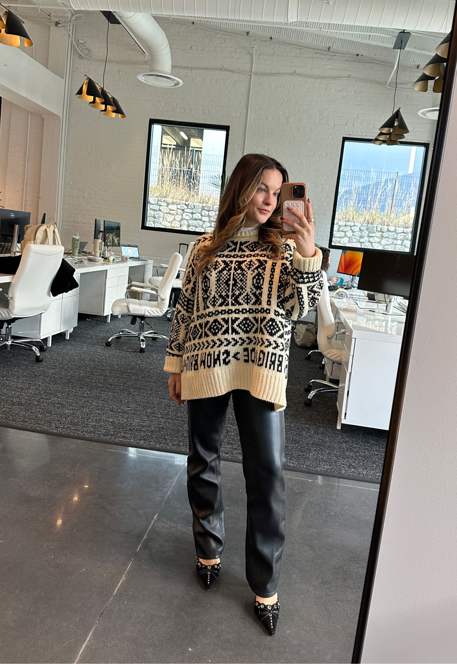 office ootd 👩🏻‍💻these good american leather pants are seriously so good—affordable, great fit and super comfortable. wearing size 4 

#LTKstyletip #LTKshoecrush