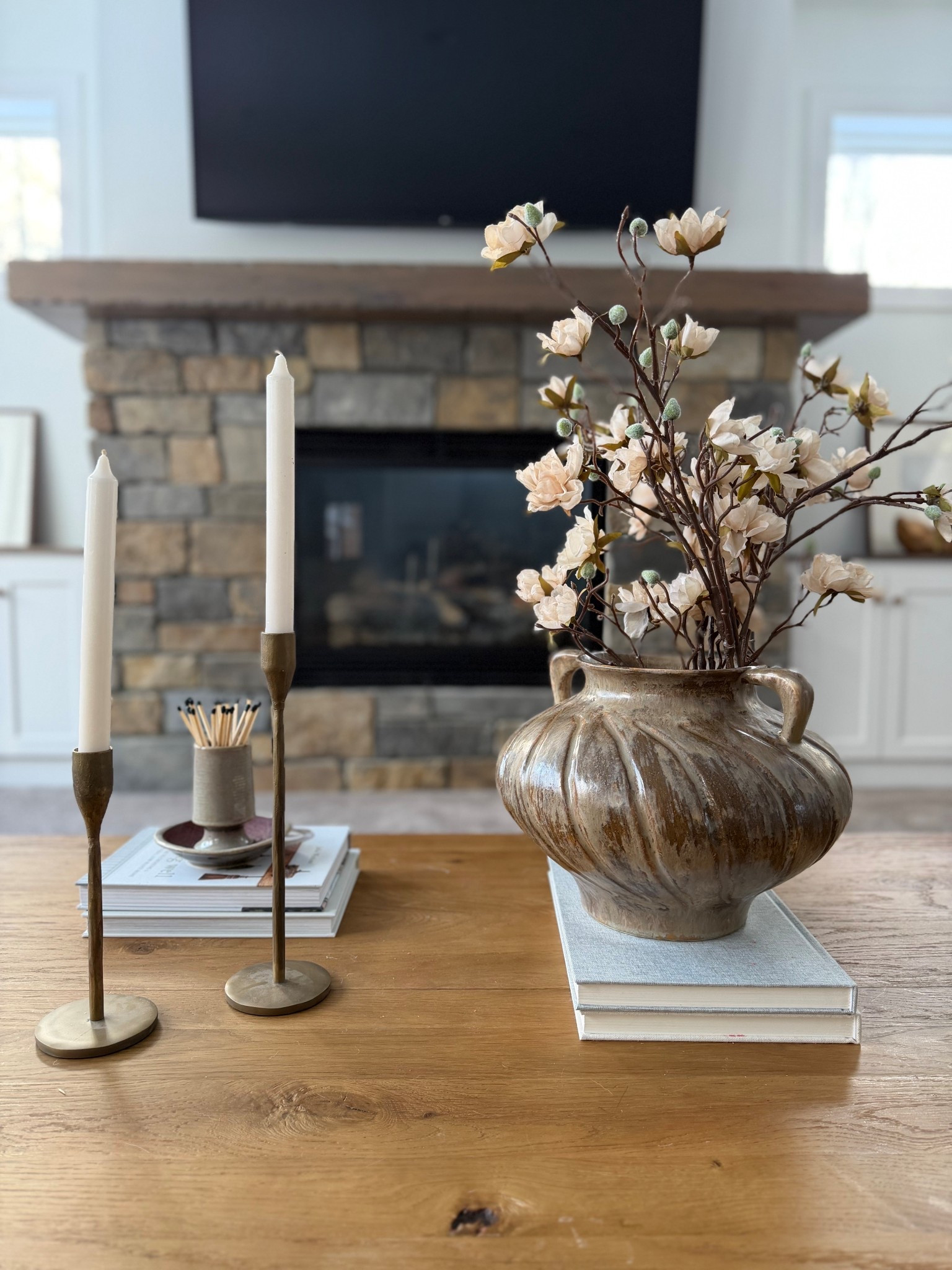 Trying to beat the winter blues in some ways loooove there gorgeous magnolia stems! 

#LTKHome #LTKSeasonal