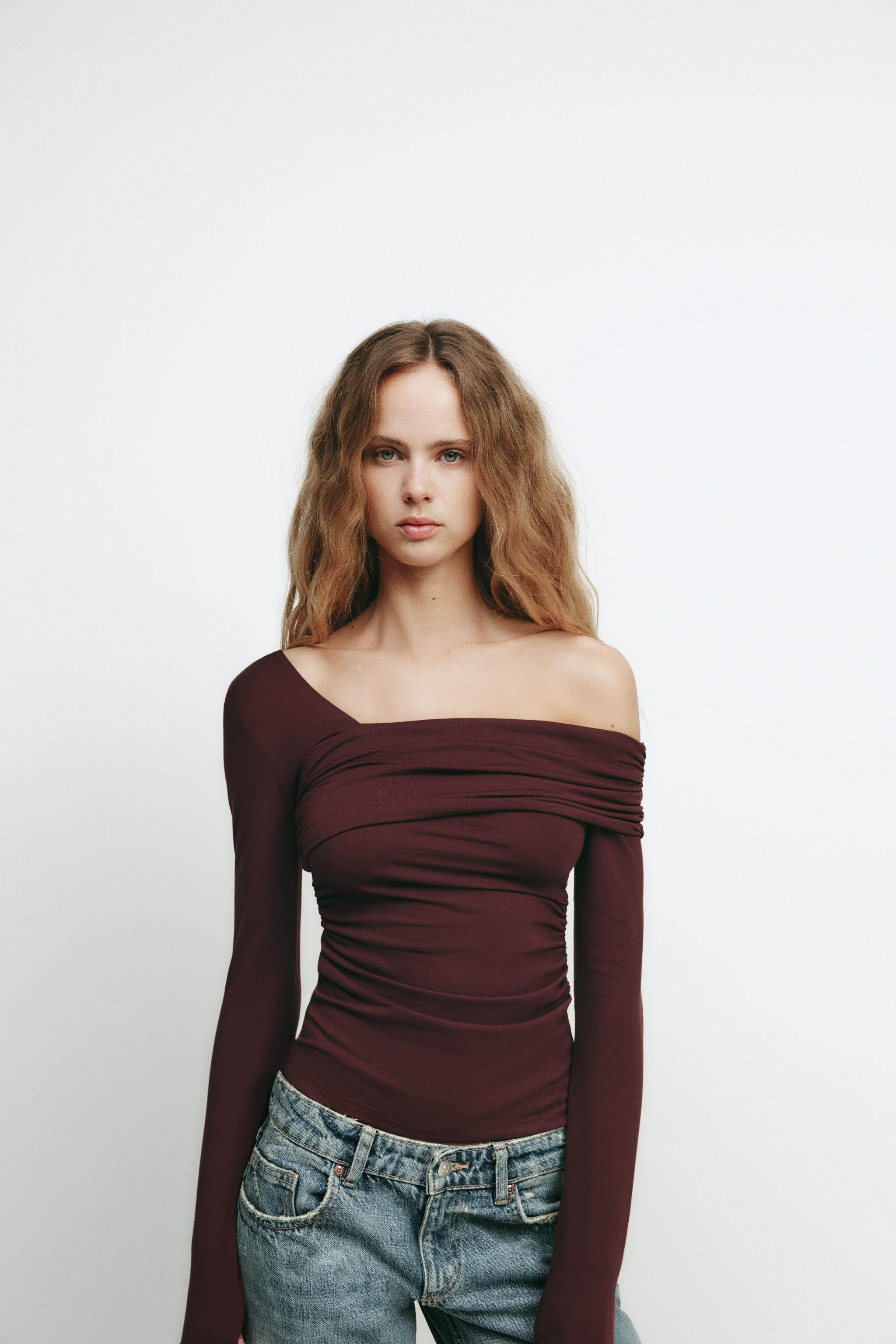 ASYMMETRIC NECKLINE TOP | Zara US