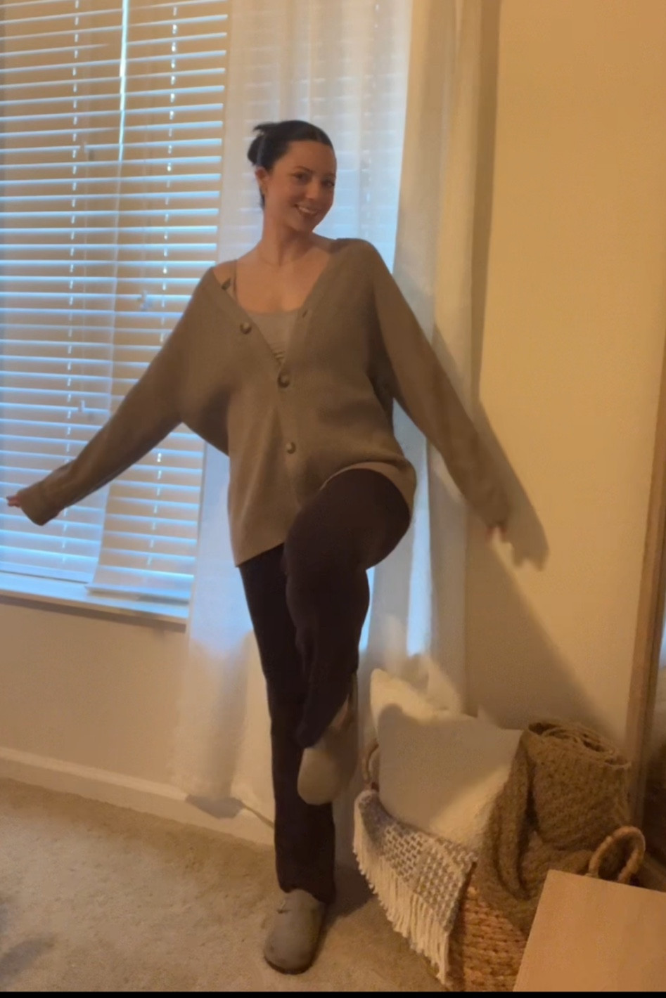 Brown legging outfit! 

#LTKGiftGuide #LTKHoliday #LTKWatchNow