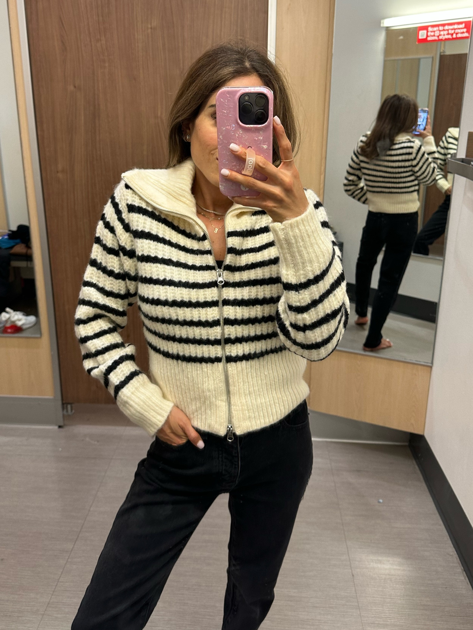 Target stripe cardigan sweater size Xs 

#LTKfindsunder100 #LTKSeasonal #LTKfindsunder50