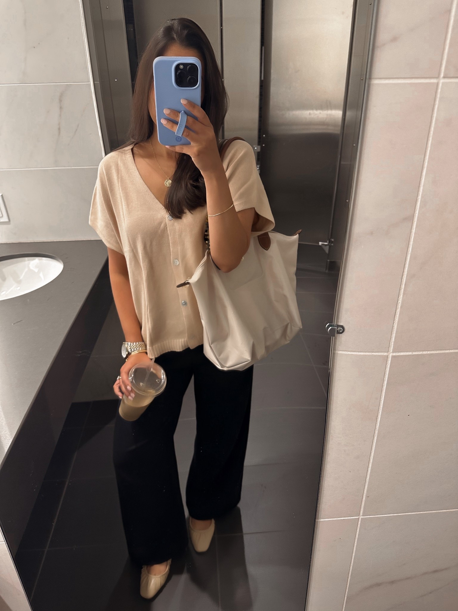 Found this cutie top on Amazon and love for a casual but chic office day 🫶🏽


Officewear, petite officewear, work outfit, Amazon find, petite work pants, petite pants, business casual, smart casual, longchamp, abercrombie, fall work outfit, summer work outfit, transition outfit 


#LTKWorkwear #LTKPetite #LTKFindsUnder50