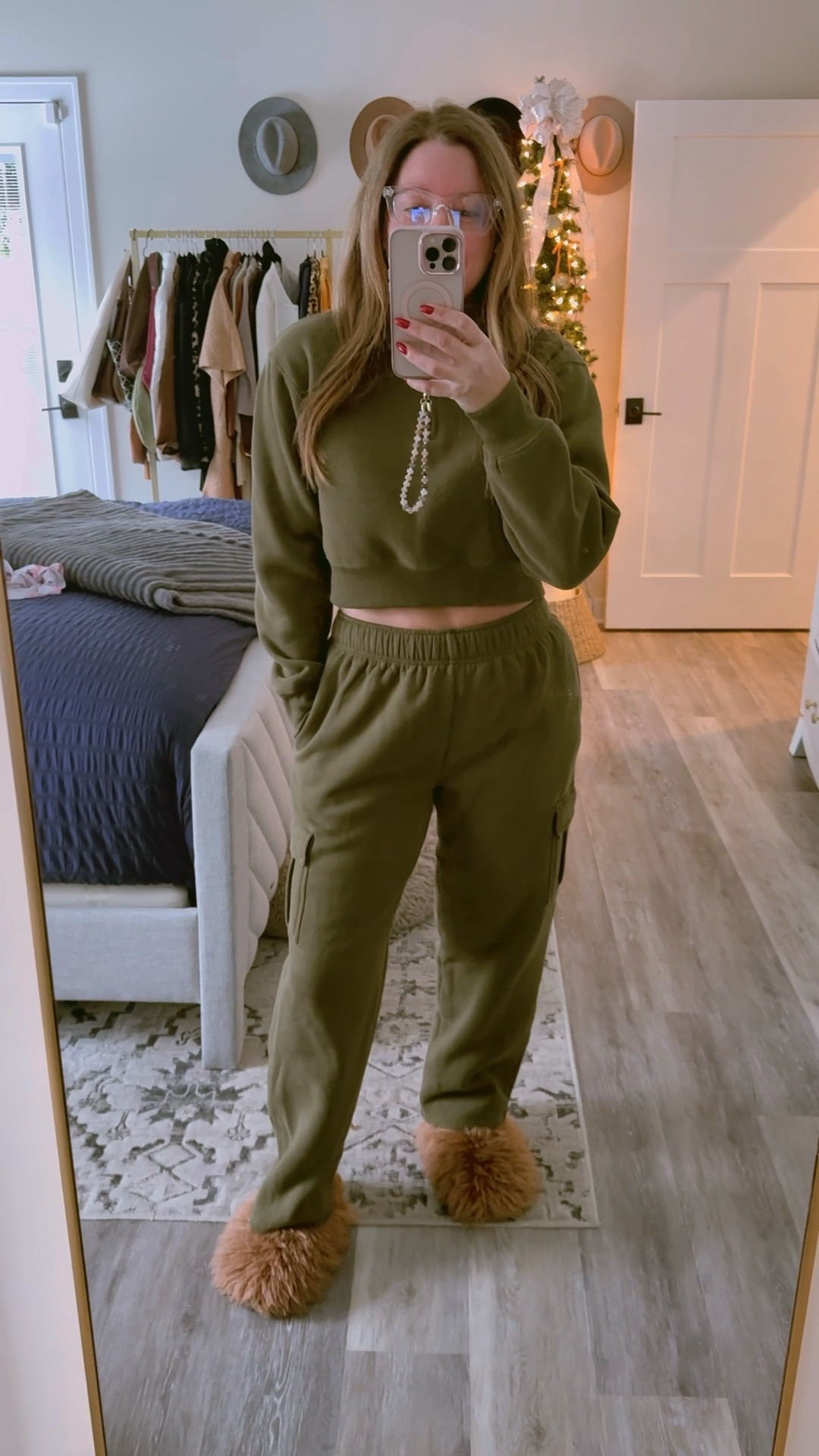 Snow Day ❄️ OOTD

#LTKSeasonal #LTKHoliday