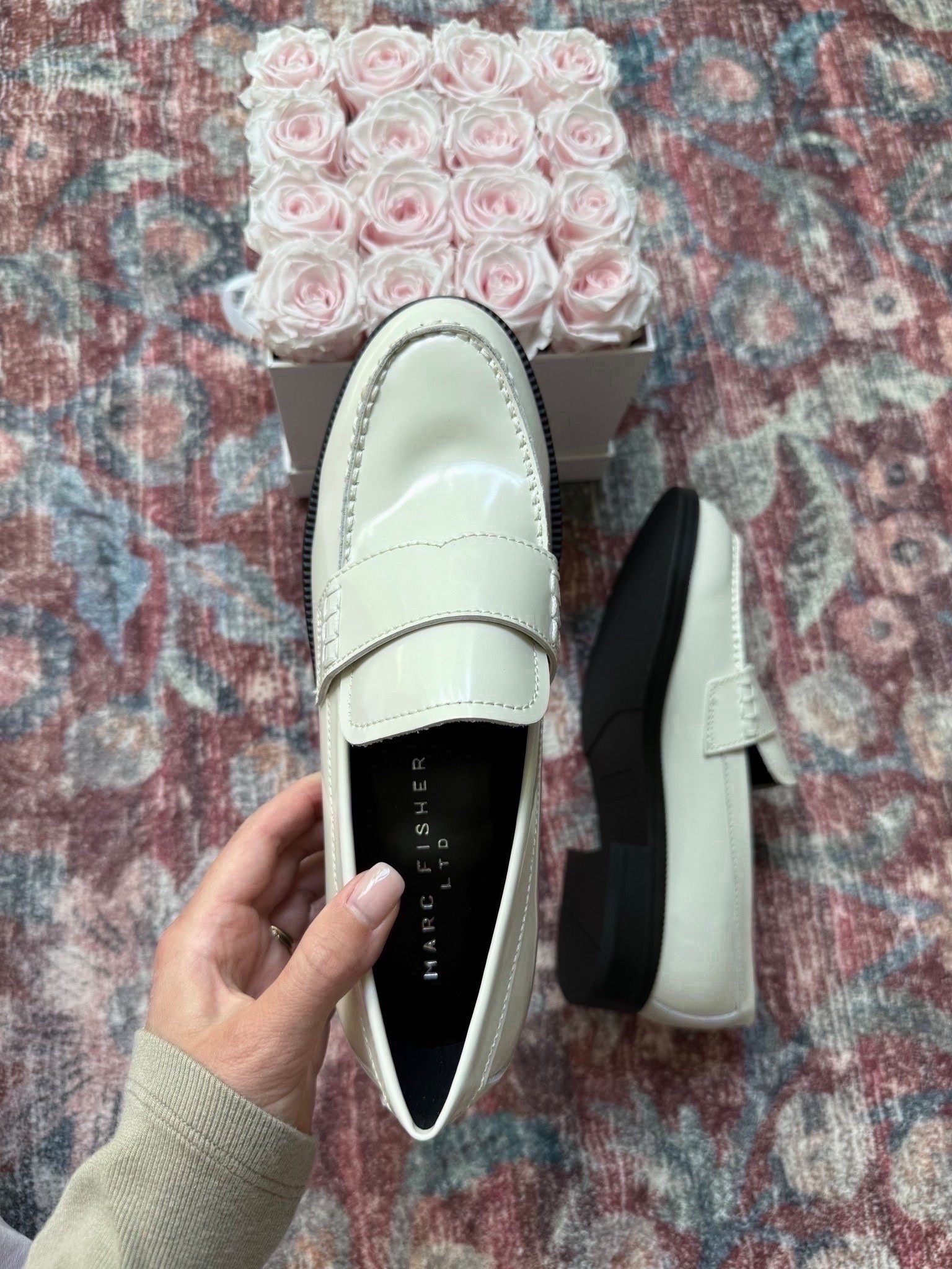 Marc fisher white loafers!! The white are SO CHIC 



#LTKFindsUnder100 #LTKHoliday #LTKGiftGuide