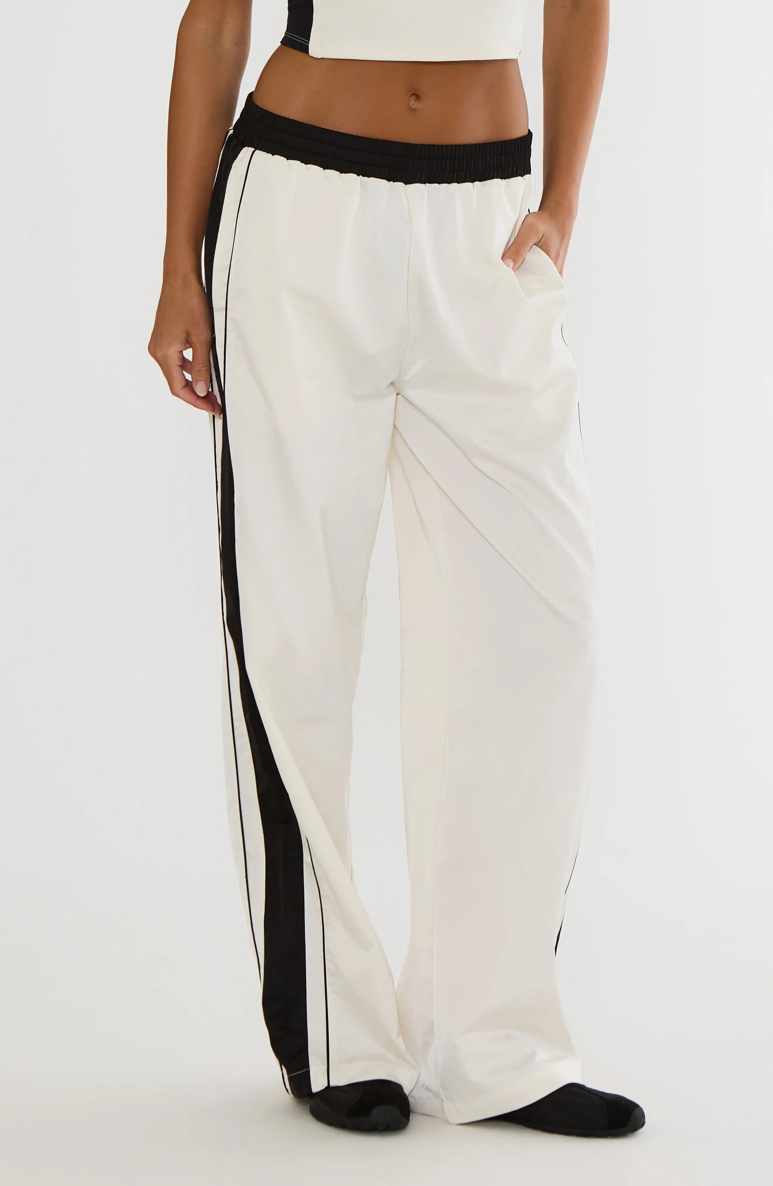 Beach Riot Rumi Shadow Stripe Pants at Nordstrom, Size Small | Nordstrom