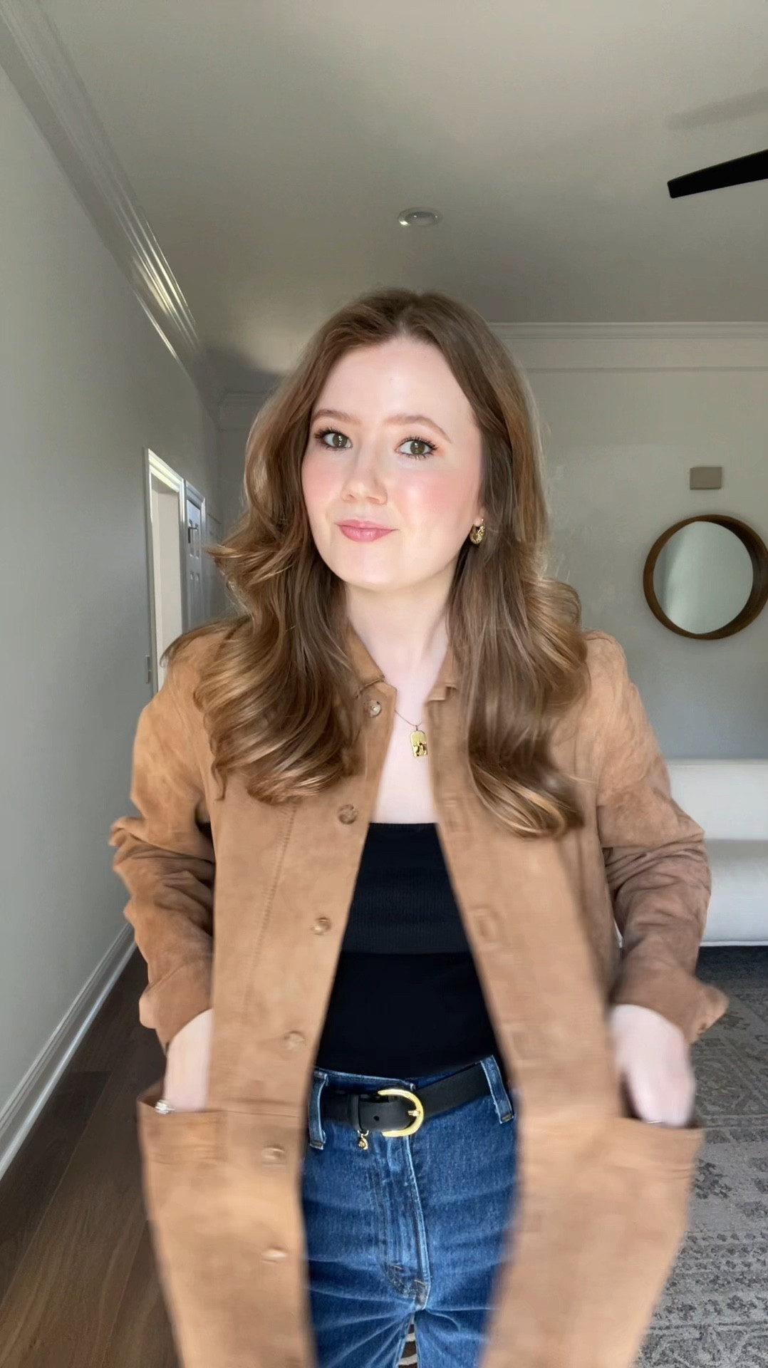 The Sézane suede jacket 🤎

#LTKSeasonal #LTKVideo #LTKStyleTip