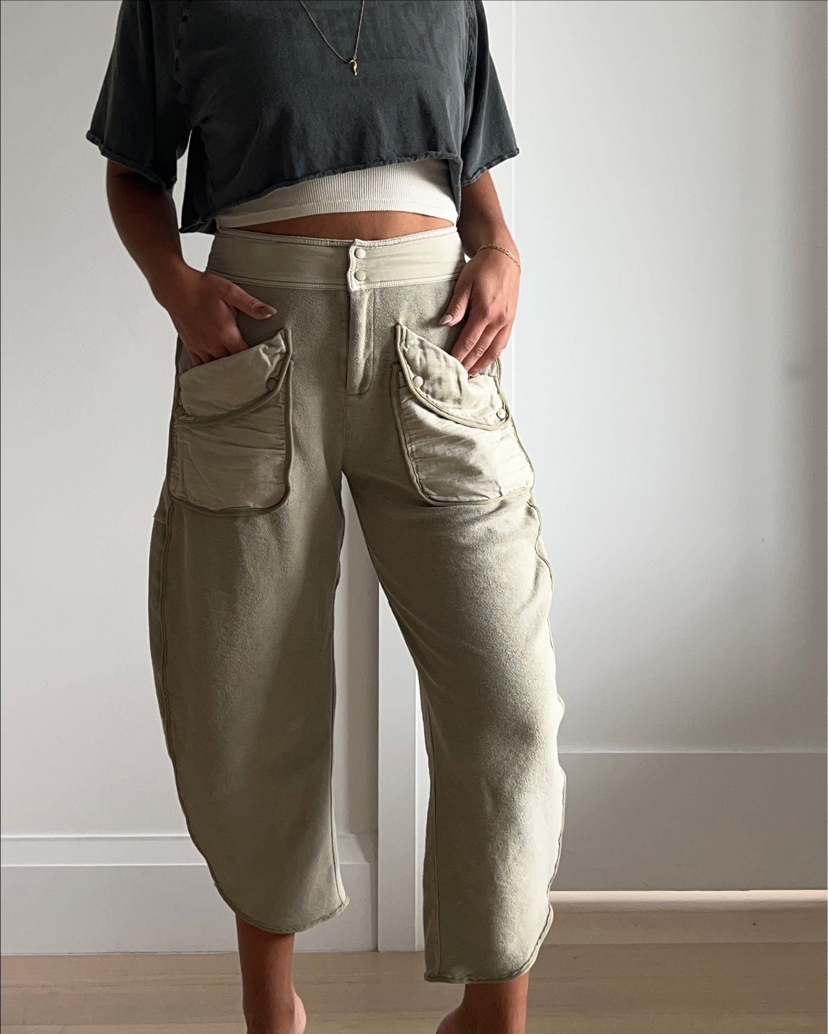 highly recommend— great for cool summer nights + cute with boots in the winter 🤗 ( GREEN SMOKE : S ) i have them black too.. mind your business, i’m in love. #LTKfit

#LTKSeasonal #LTKstyletip