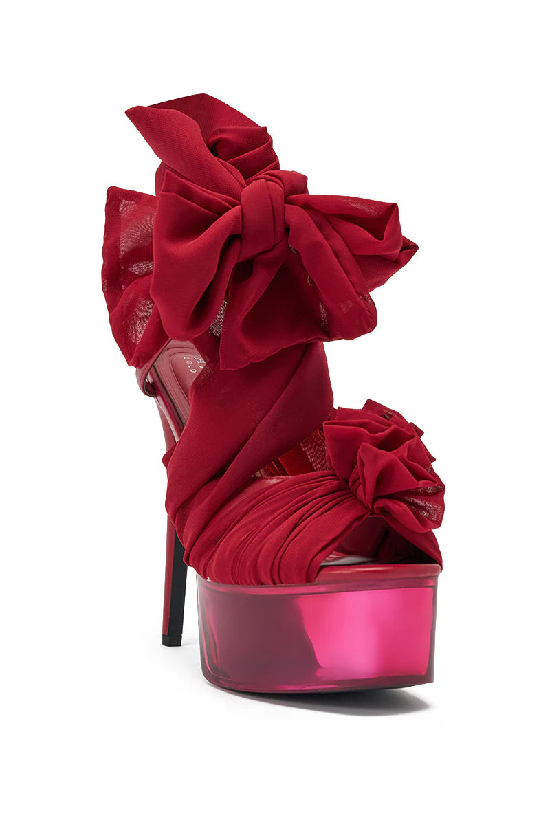 AKIRA GOLD BEAUDEN RED PLATFORM TIE SANDAL | AKIRA