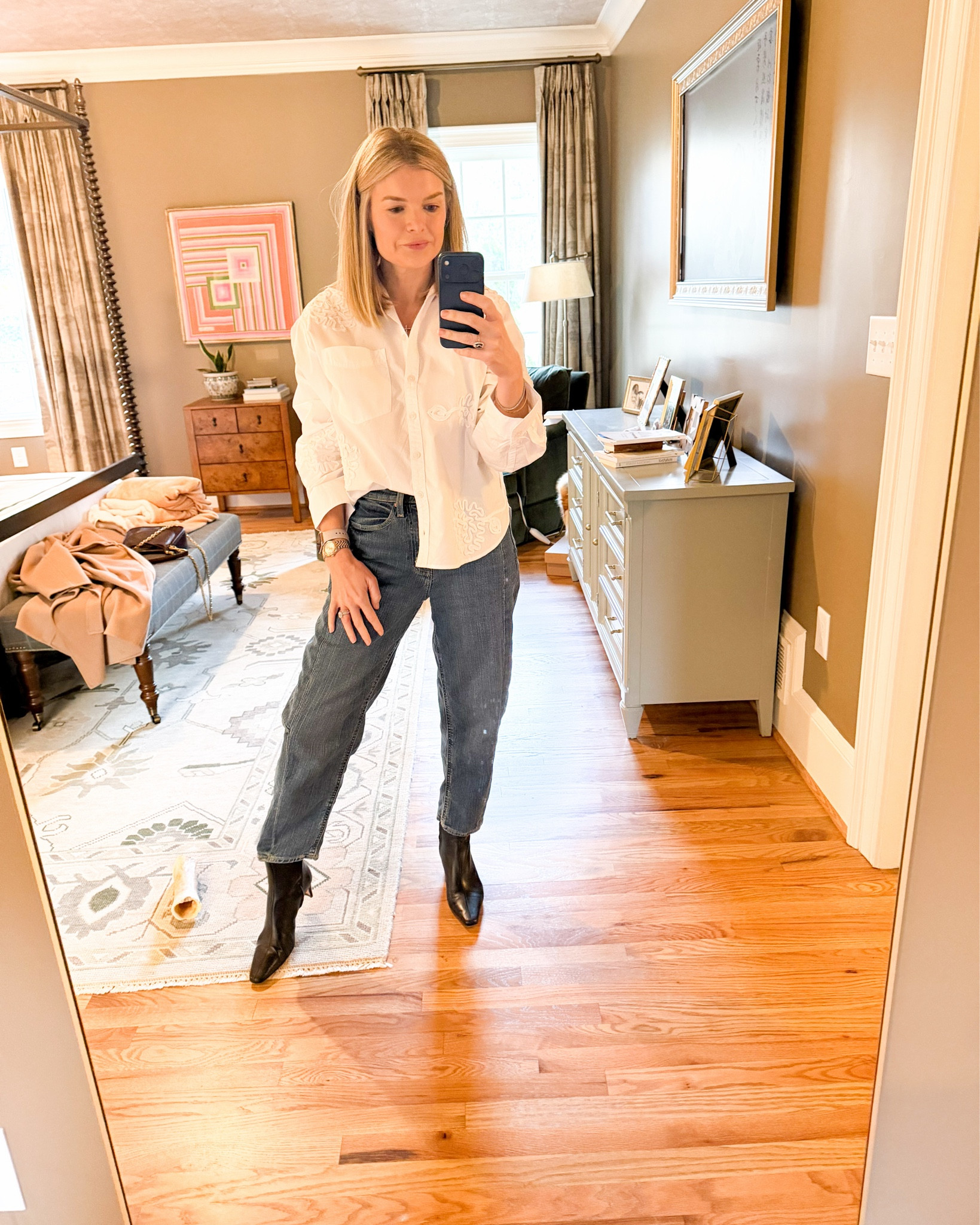 Date night, but make it effortless.

Crisp white, relaxed denim, black boots — simple formula, always works. 🖤

#LTKgrwm #LTKootd #LTKOver40