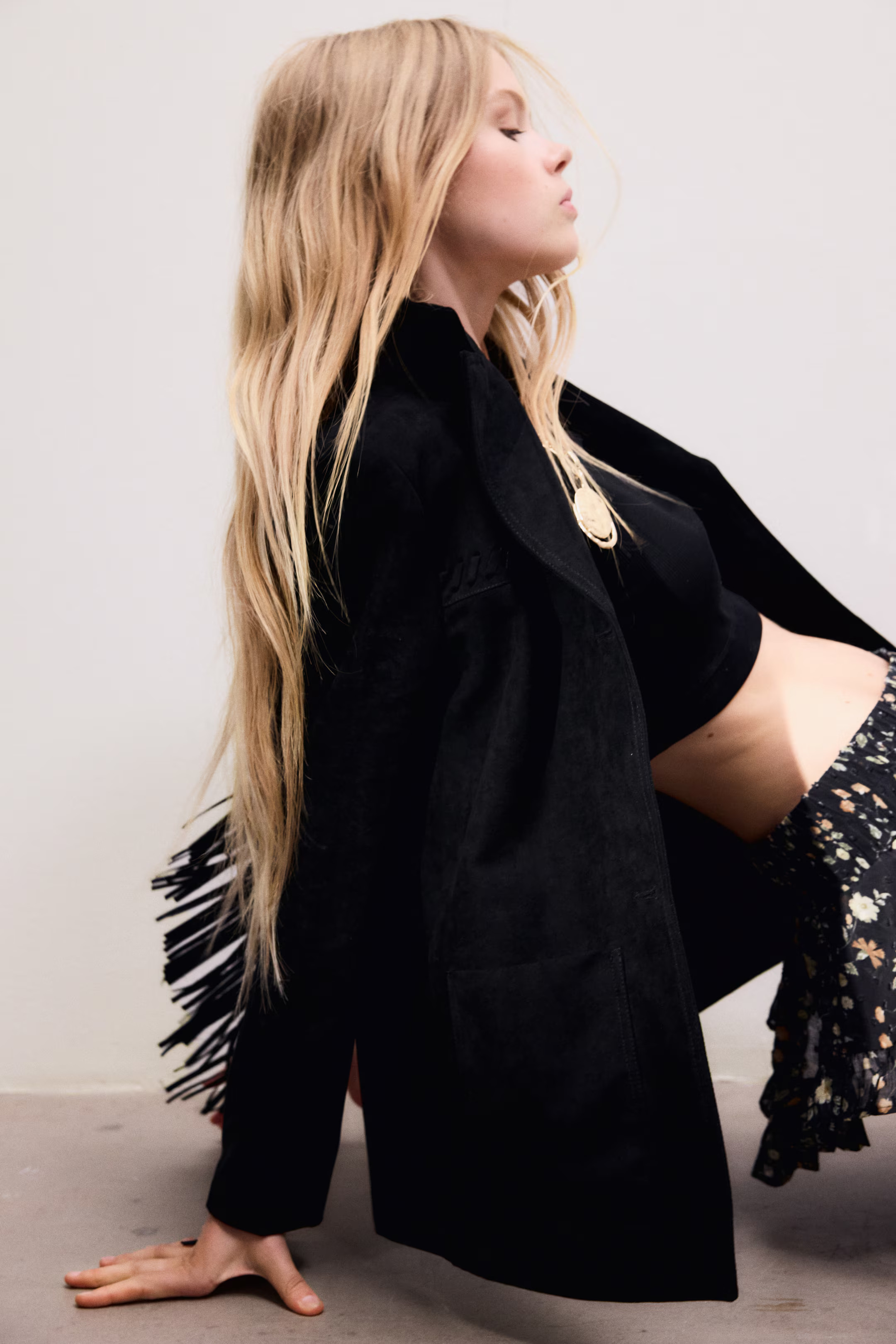 Fringed blazer | H&M (UK, MY, IN, SG, PH, TW, HK)