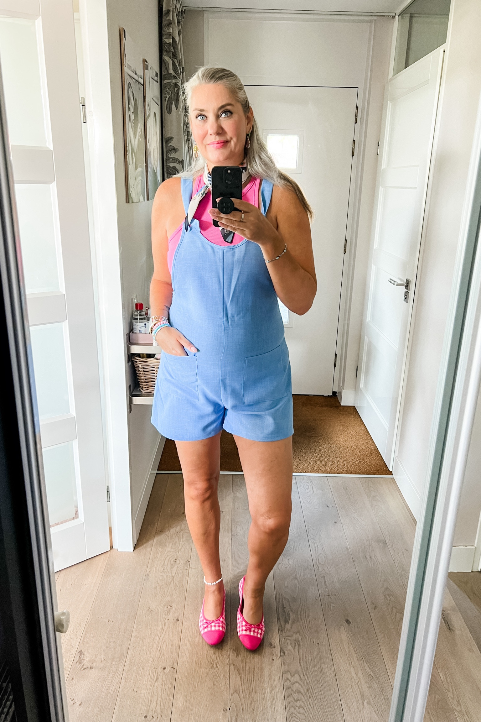 Ootd - Tuesday. A baby blue playsuit or romper over a pink crop top, a silky scarf, flower hair clip and pink gingham ballerina flats. Earrings are from Zara. 



#LTKsummer #LTKeurope #LTKnederlands