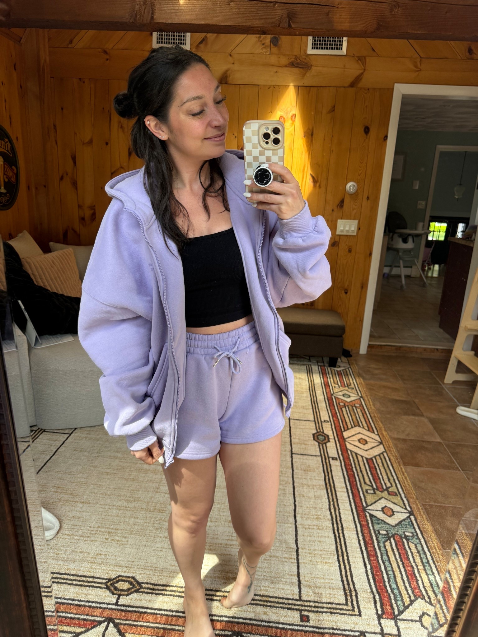 My FAVORITE set from comfrt. Pastel zip and shorts! 

Wearing a small in the lavender in both! 💜