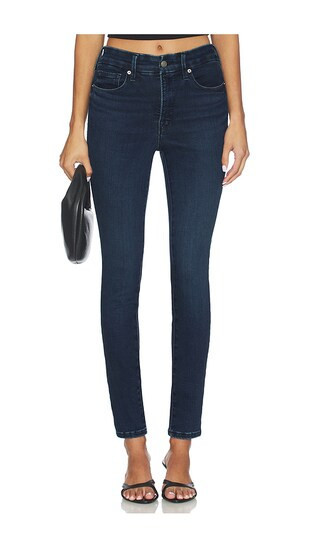 Good American Soft Tech Good Legs Skinny Jeans in Blue. - size 20 | Revolve Clothing (Global)