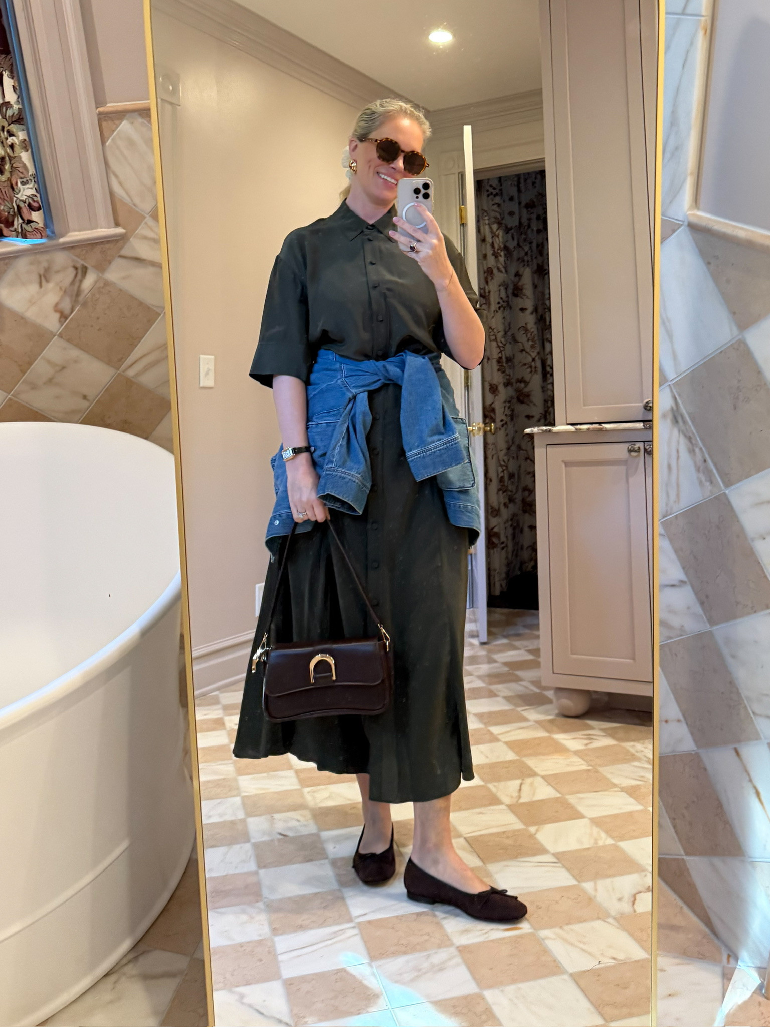 Travel outfit for Charleston!  

 