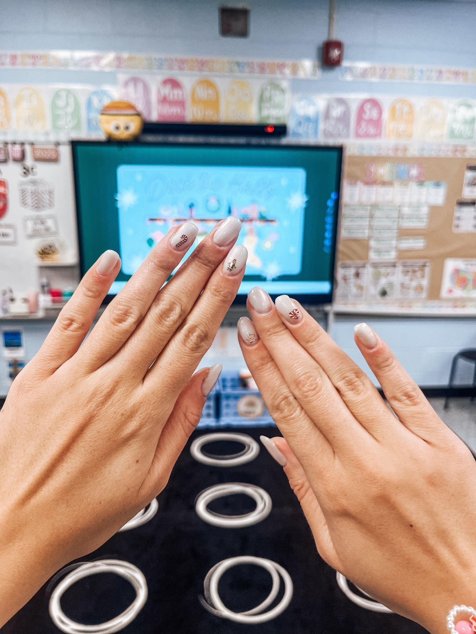 at home holiday nail favorites from Olive and June! truly the best nail brand! 

#LTKGiftGuide #LTKBeauty #LTKHoliday