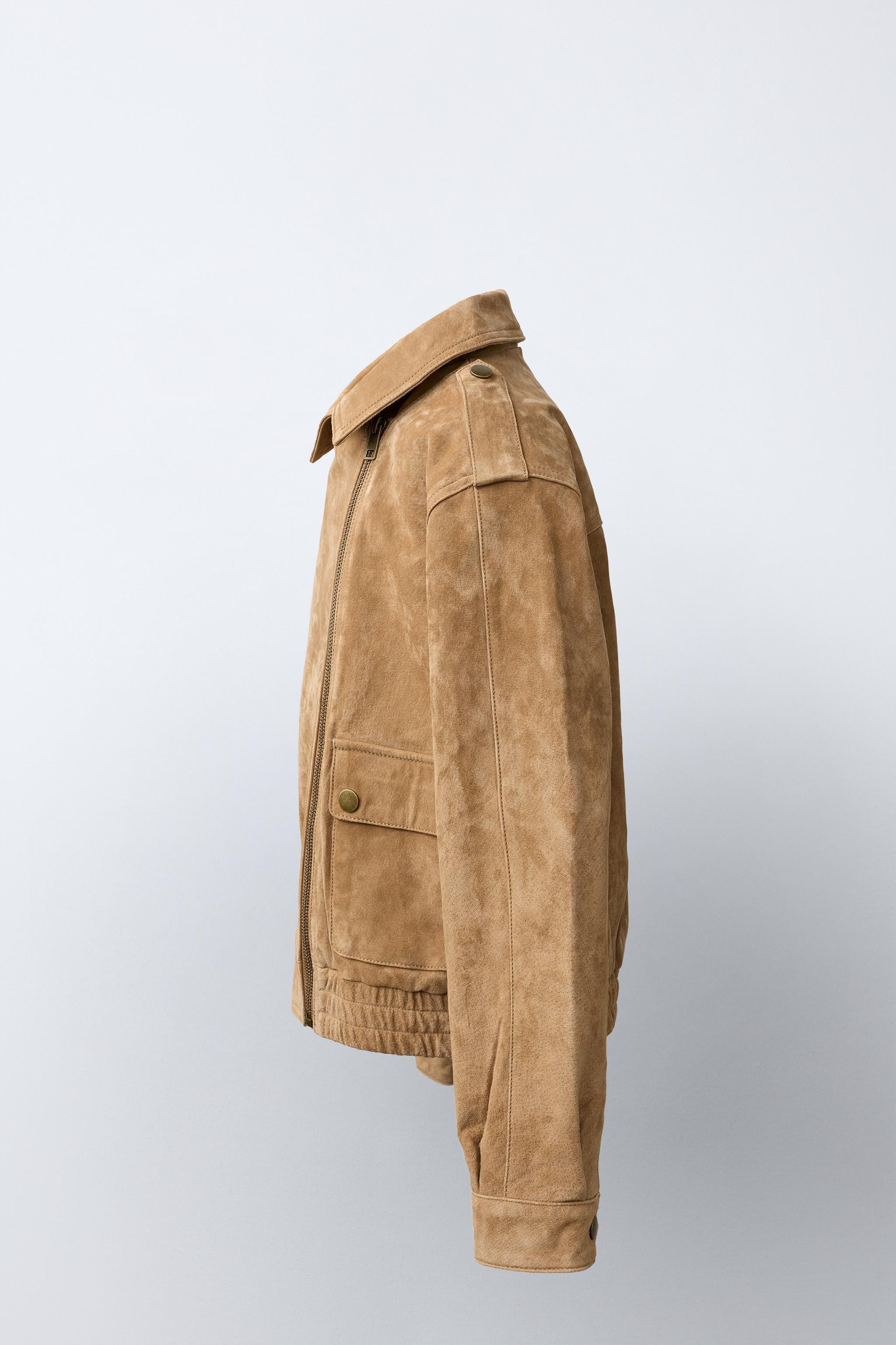 Jacke mit Reverskragen und langen \u00c4rmeln. Rei\u00dfverschluss vorne. Vordertaschen mit Druck... | Zara DE