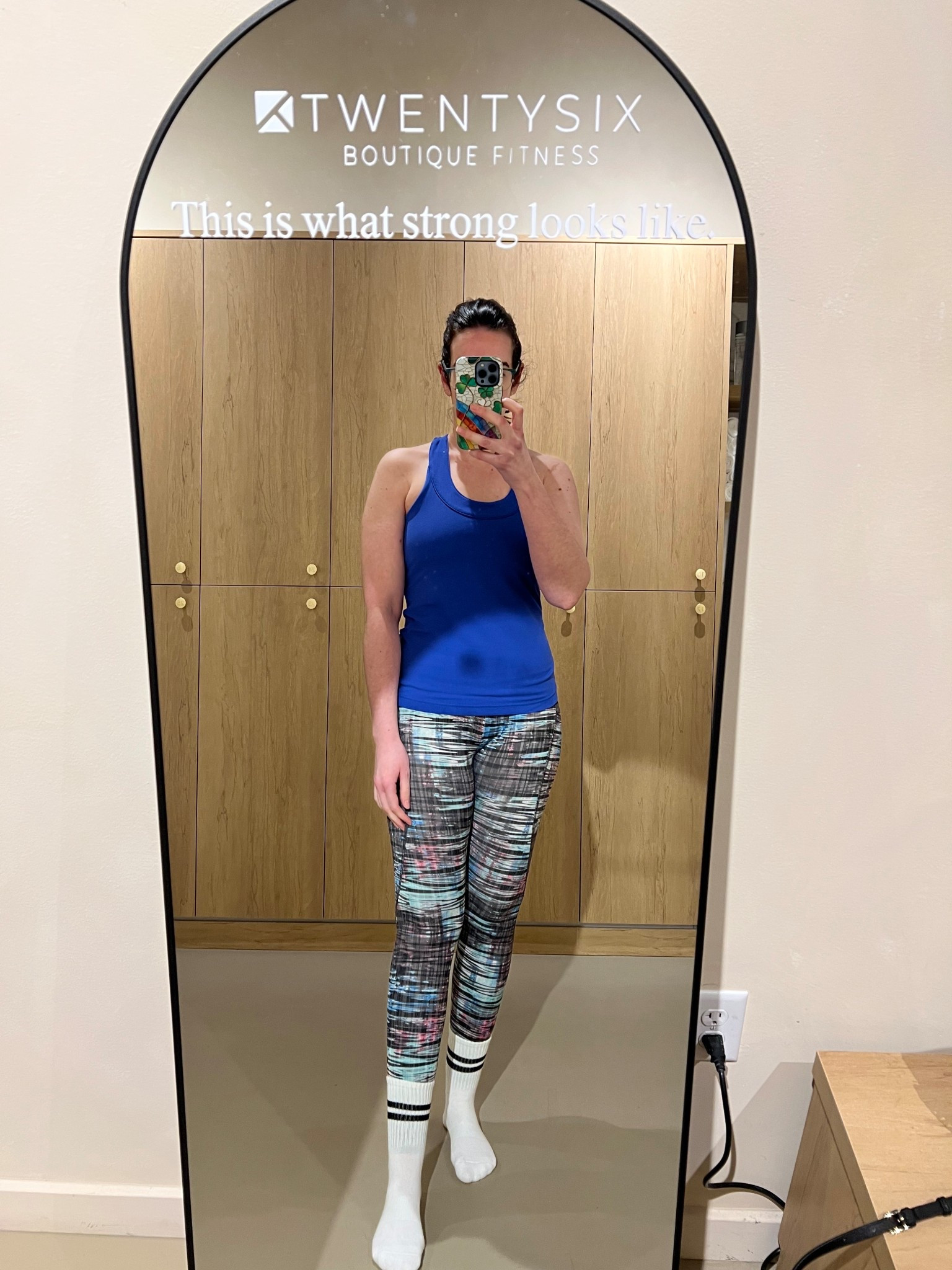 Blue workout top (m). Multicolor workout leggings (s). #workouttop #bluetop #blueworkouttop #leggings #workoutleggings #multicolorleggings #fitnessgear #activewear #pilatesoutfit 

#LTKootd #LTKfitnessgoals #LTKActive