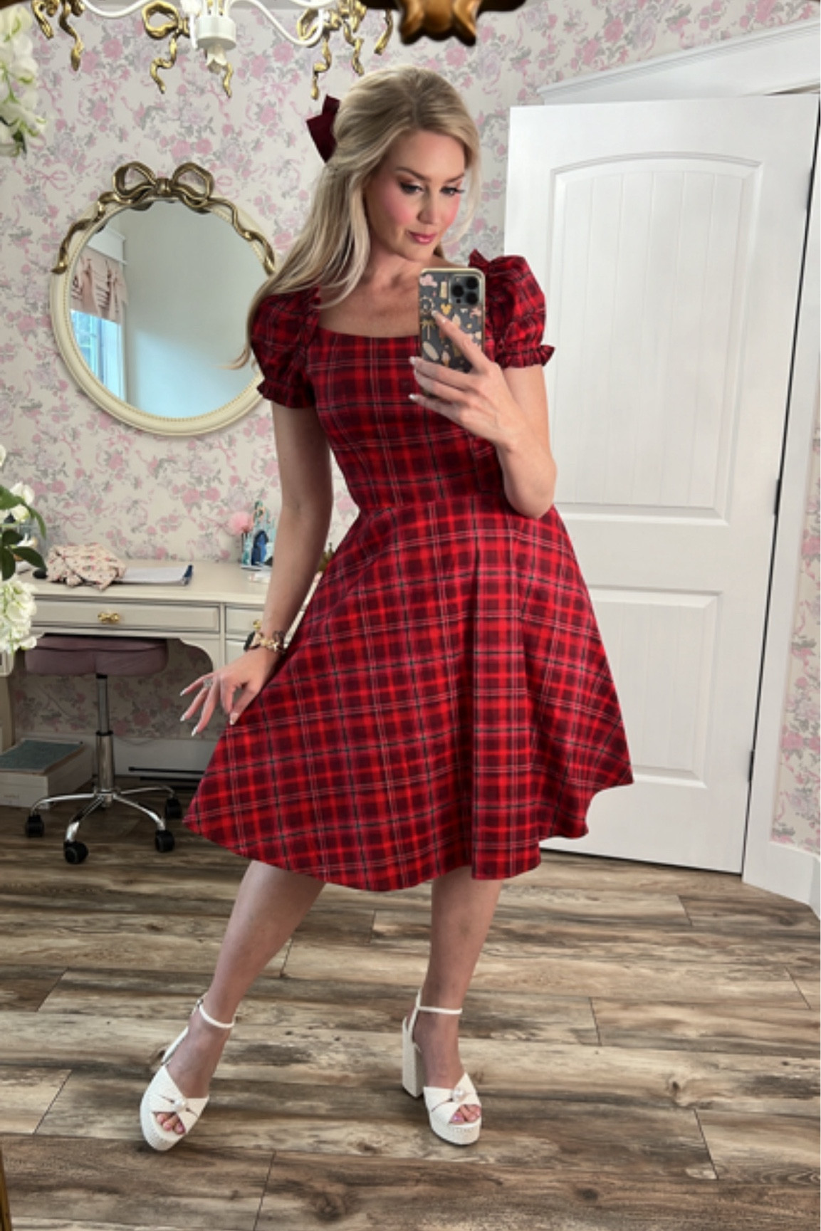 It’s the holiday season 

#LTKHoliday #LTKHolidaySale #LTKstyletip