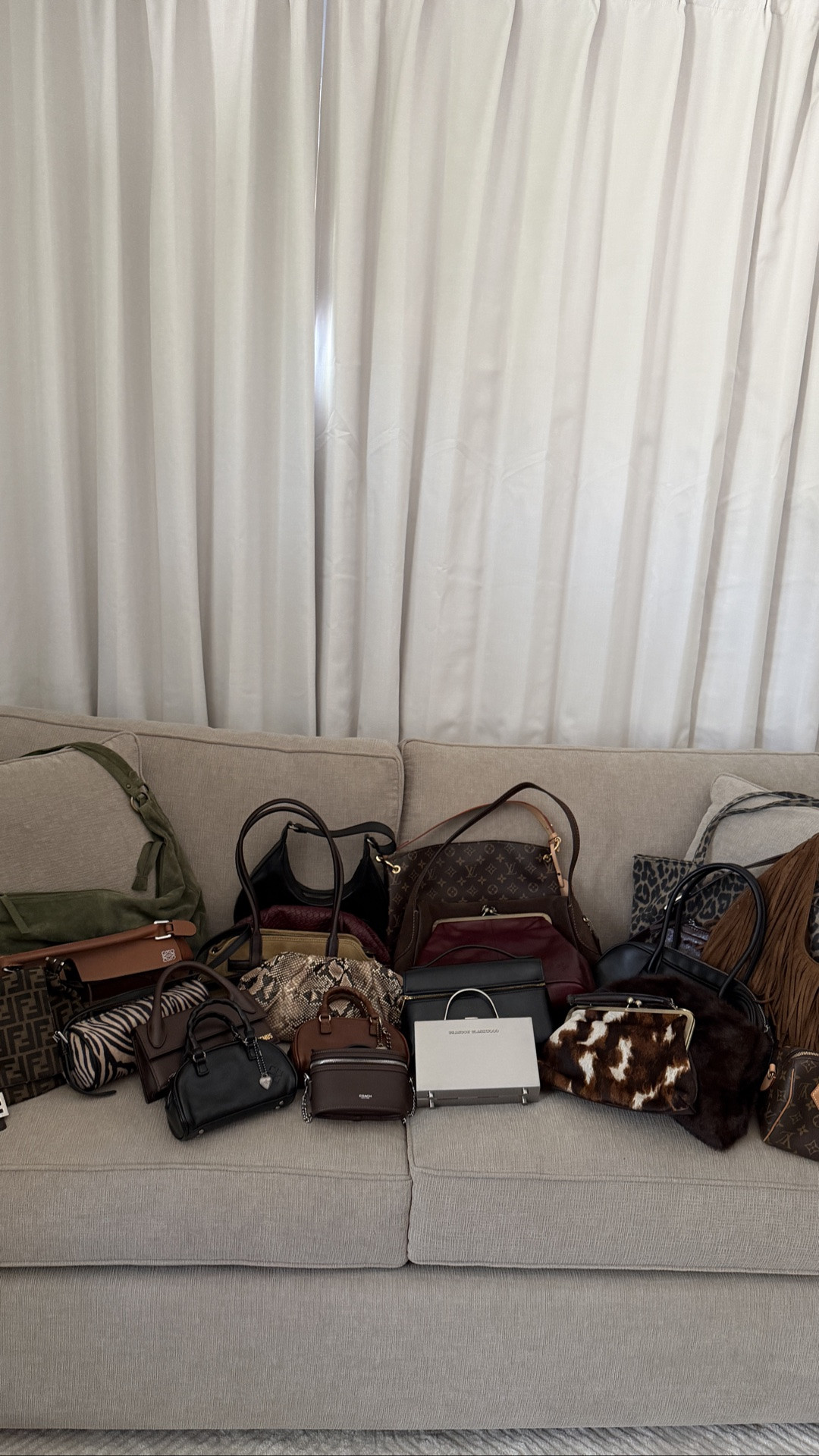 Fall Bags😍

#LTKSeasonal