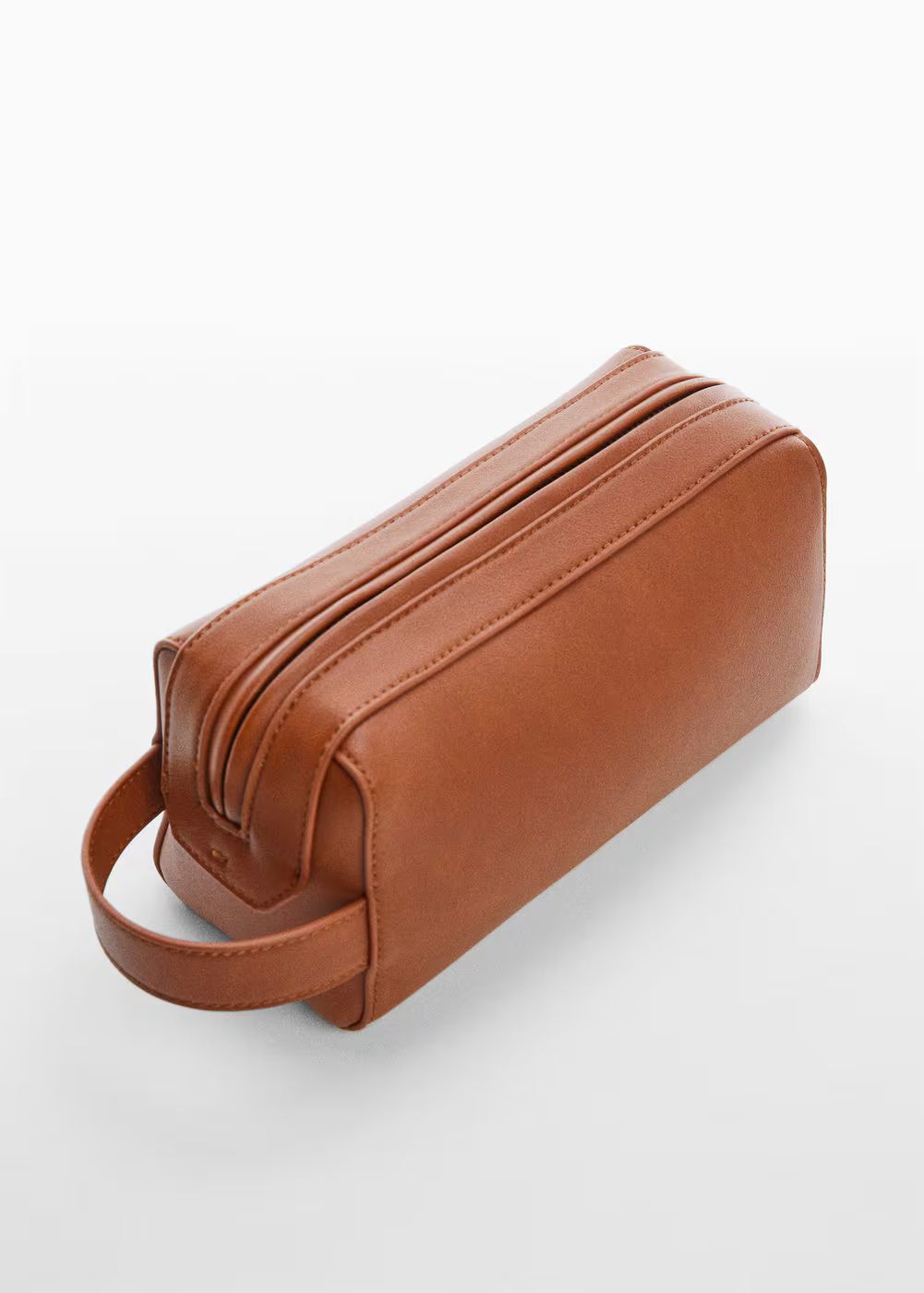 Leather cosmetic bag | MANGO (US)