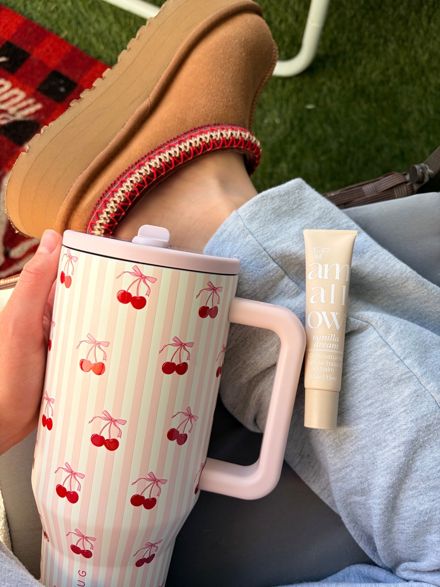 hydrated queen things✨

#amazon #amazonfinds #beauty #nontoxicbeauty #natural #hydrojug #tumblergirl #cleanmakeup #tallow 

#LTKBeauty #LTKgrwm #LTKselfcare