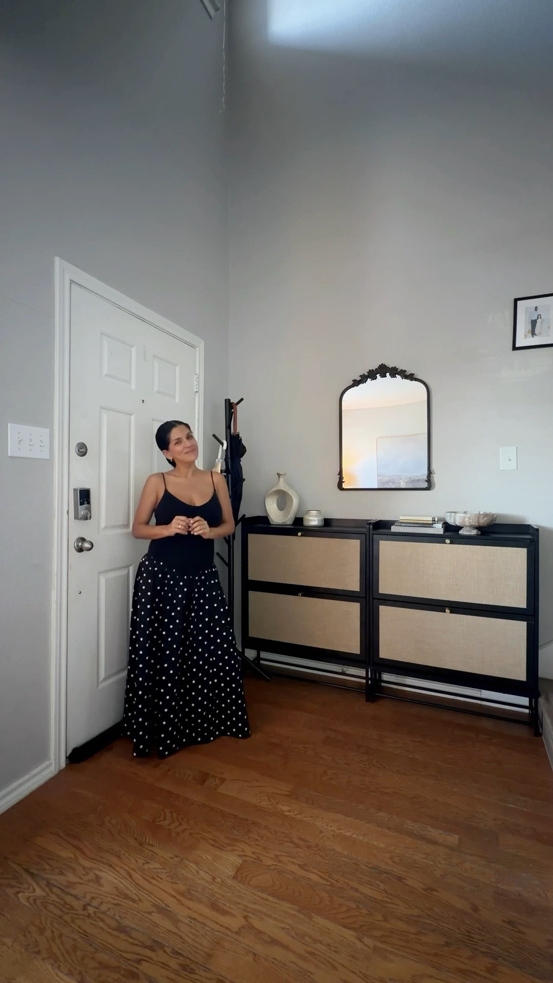 #ad I am so happy I made over the entrance of the house thanks to my besties at @wayfair 🙌🏽 
No more crazy shoes everywhere!!!
#wayfair #wayfairpartner #wayfairpicks #liketkit

#LTKHome #LTKSeasonal #LTKdayinmylife