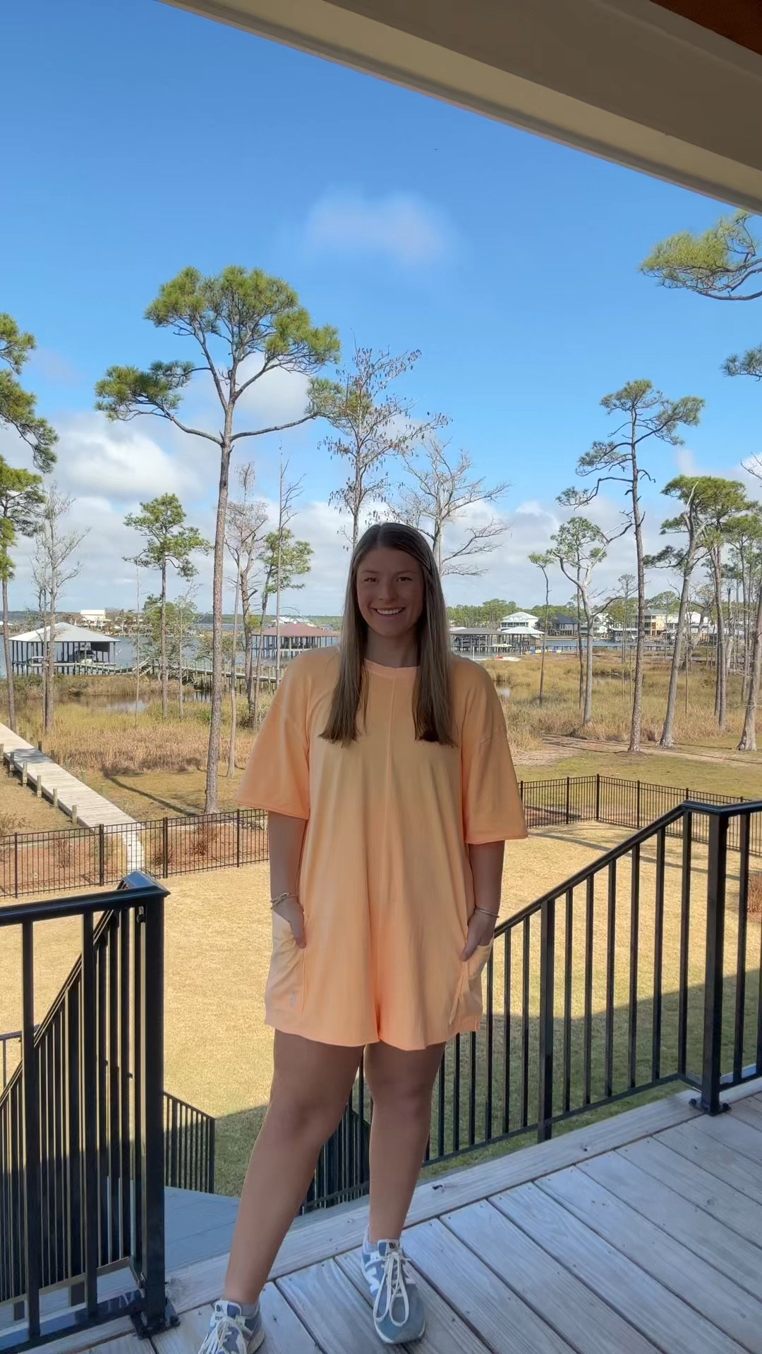 This outfit gives me all the summer vibes and I’m so here for it!!!☀️☀️

#LTKFindsUnder100 #LTKActive #LTKSeasonal