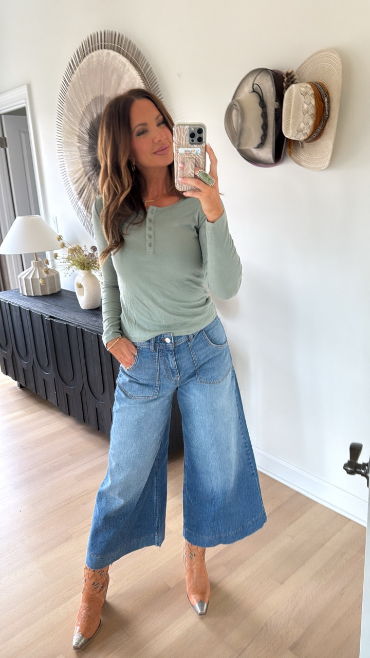 code betsy30 works for anthropologie! pilcro sienna cropped jeans and amazon shirt linked ♥️

#LTKootd #LTKSaleAlert #LTKGiftGuide