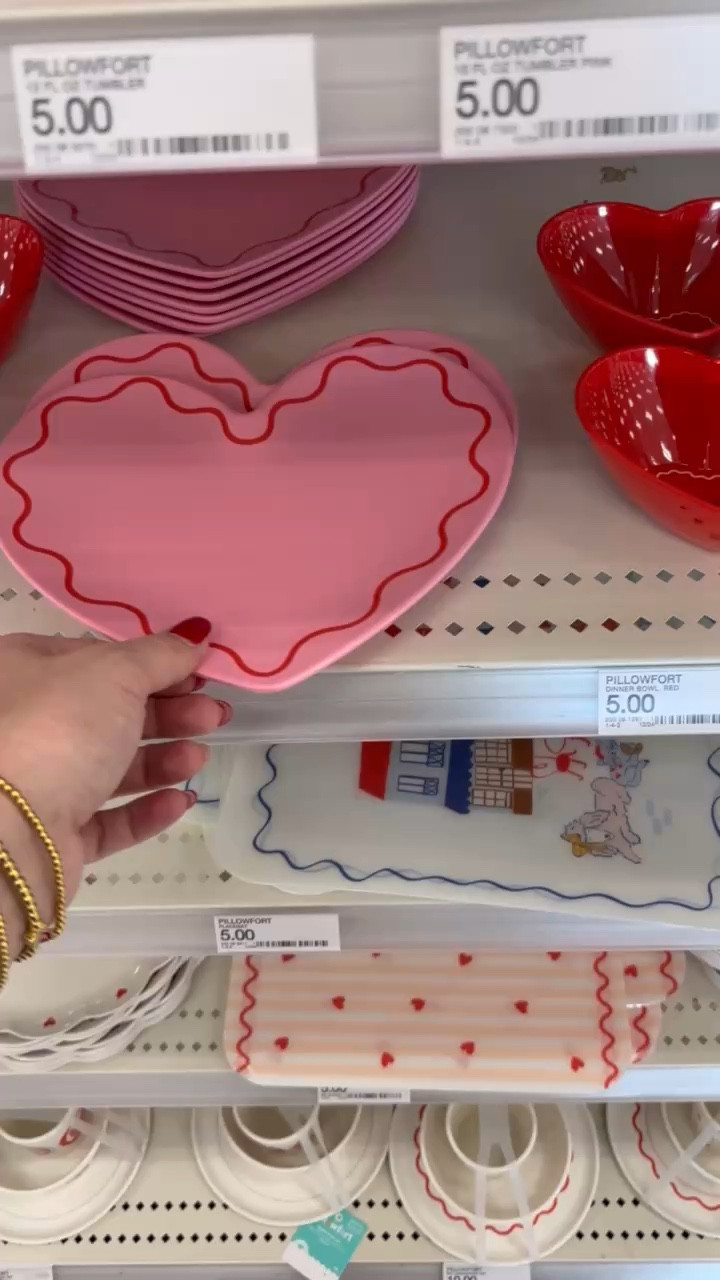 Are these nothing the cutest?❤️ they are only $5! Perfect for a Galentine’s Day party! 

#LTKSeasonal #LTKHome #LTKFindsUnder50