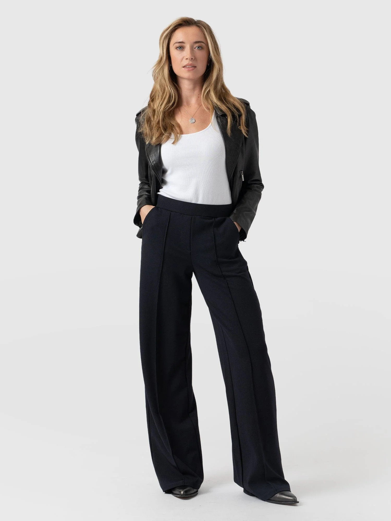 Keller Wide Leg Pant - Navy | Saint + Sofia
