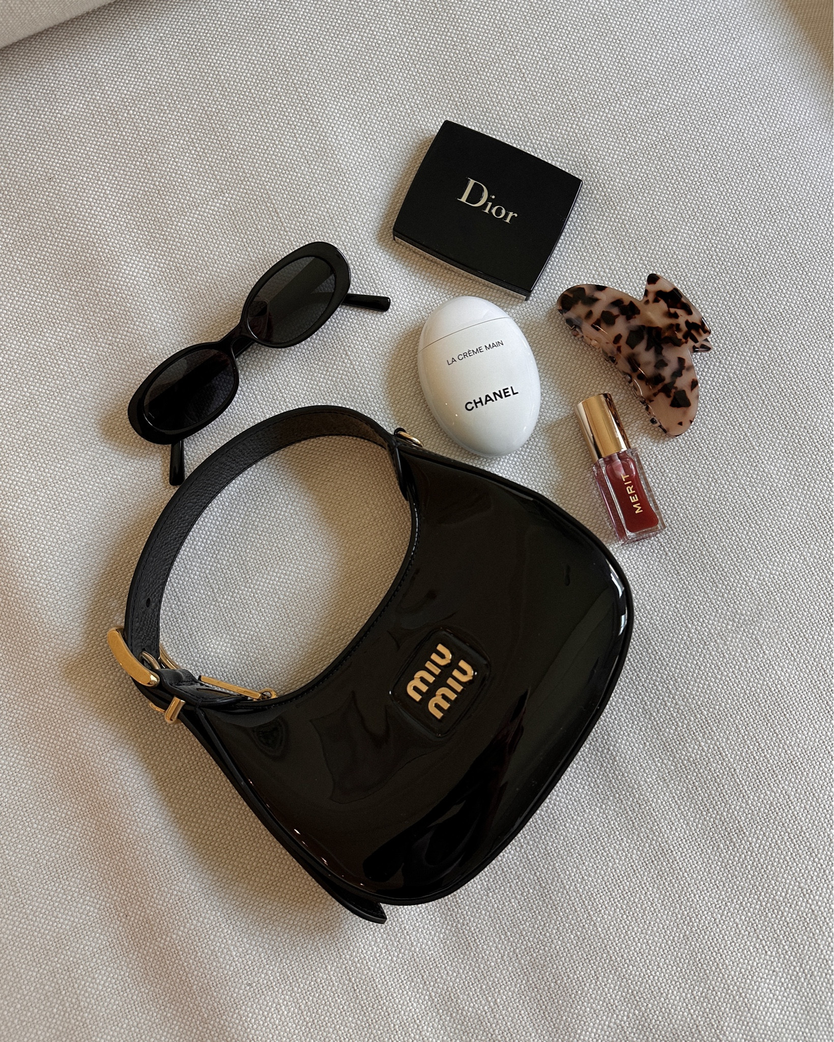 girl essentials ✨

#LTKItBag #LTKBeauty #LTKSeasonal