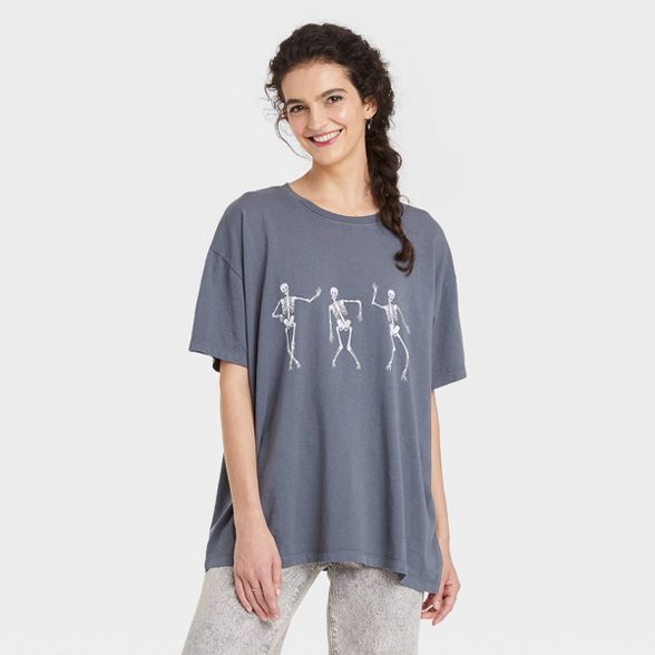 Women's Halloween Dancing Skeleton Short Sleeve Oversized Graphic T-Shirt - Gray | Target