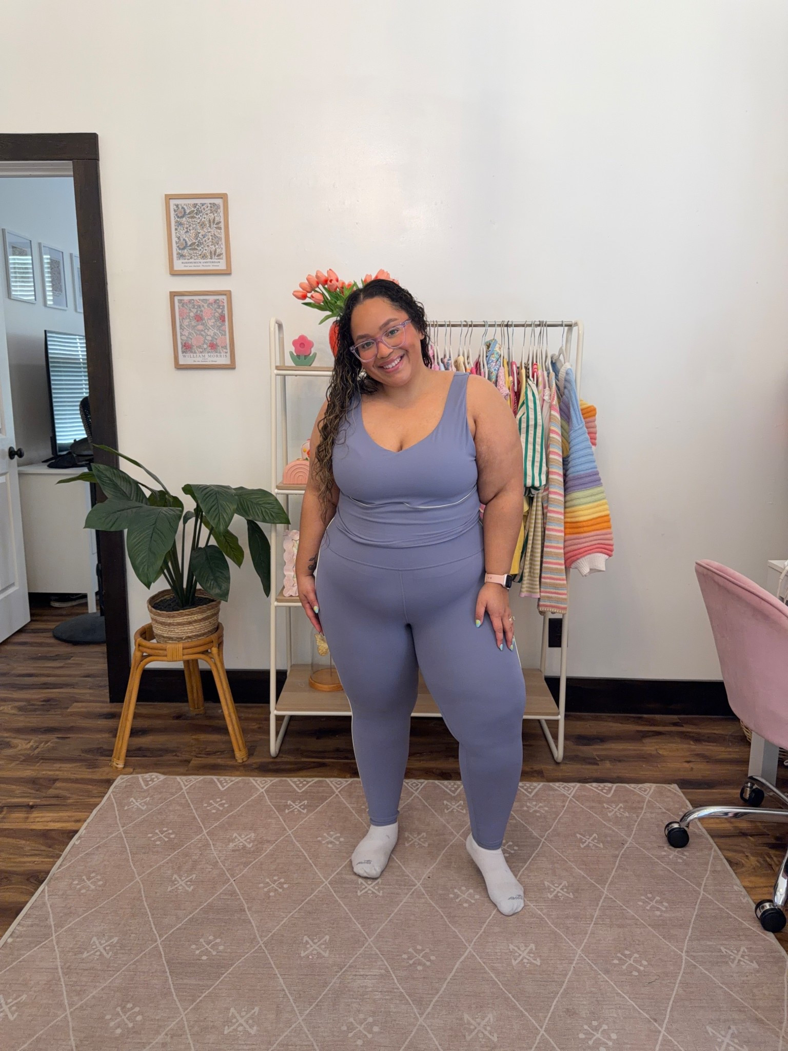 Spring time activewear from Old Navy - major sale 50% off nearly everything 
Top - XXL (I need the XL) 
Leggings - XL perfect fit 

#LTKSaleAlert #LTKPlusSize #LTKActive