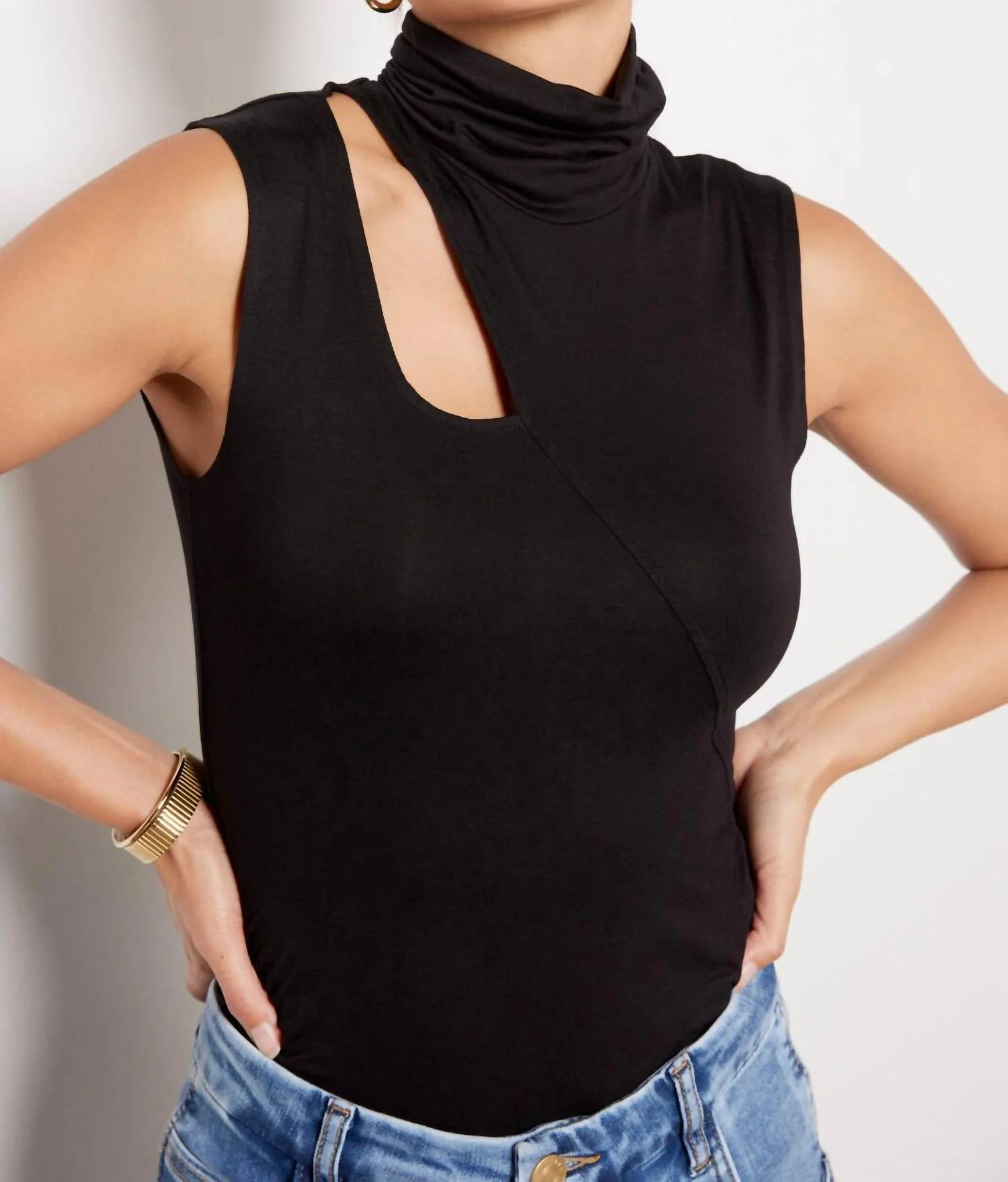 Gio Cut Out Top In Black | Shop Simon